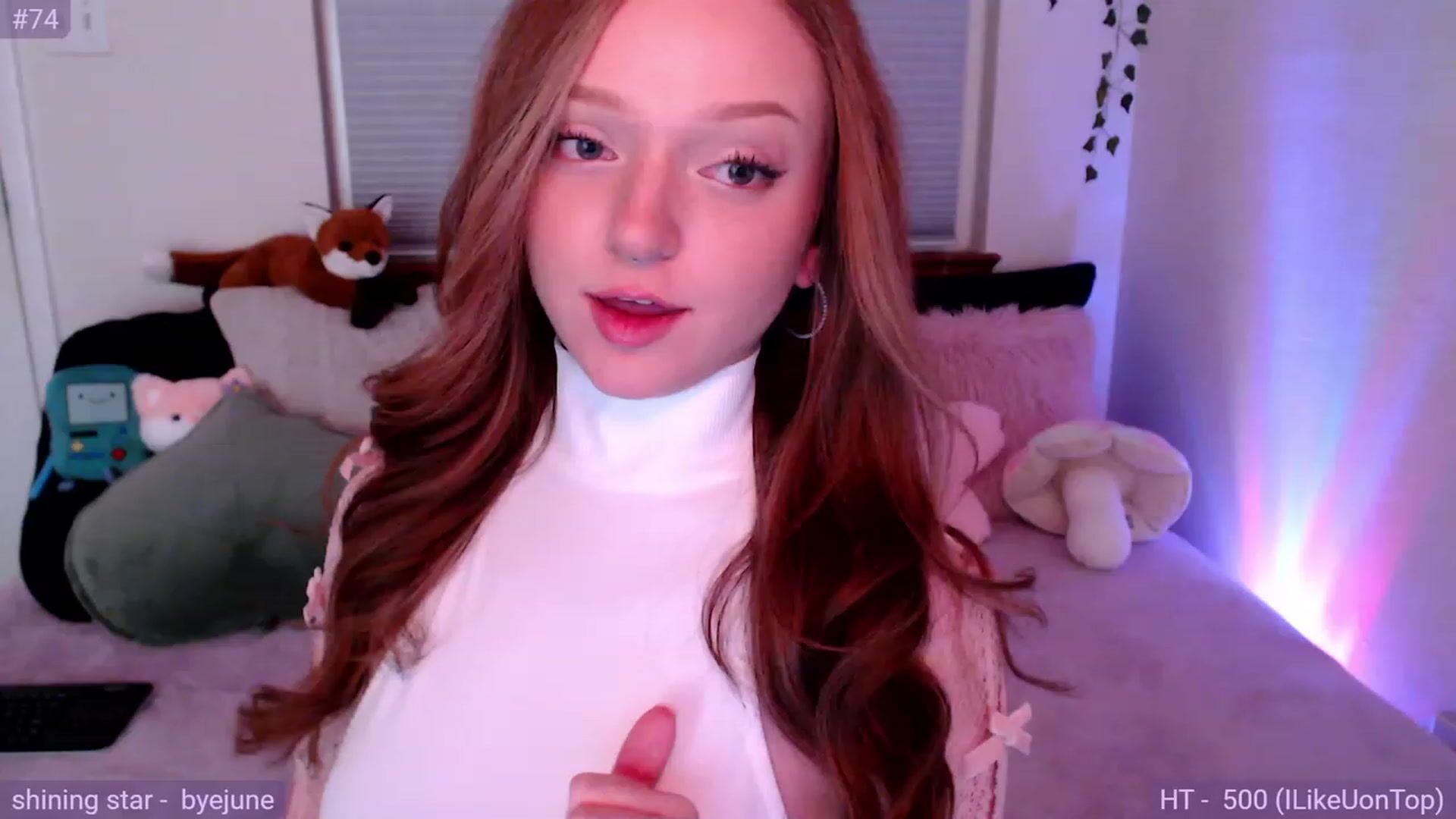 Gallery image thumbnail from Fiona's myfreecams stream on, 01/16/2024, 10:16 image 9 of 20