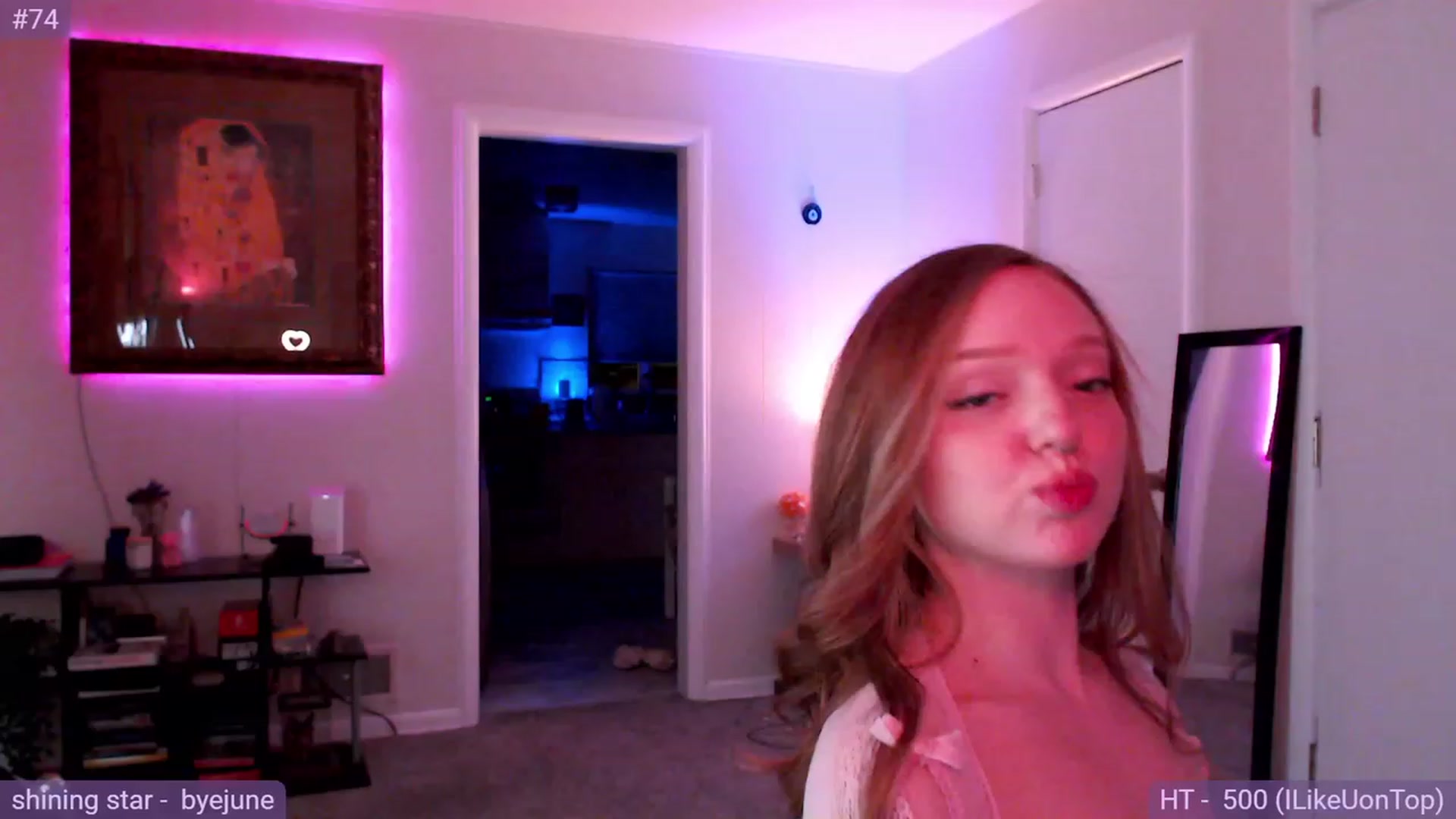Gallery image thumbnail from Fiona's myfreecams stream on, 01/16/2024, 10:16 image 14 of 20