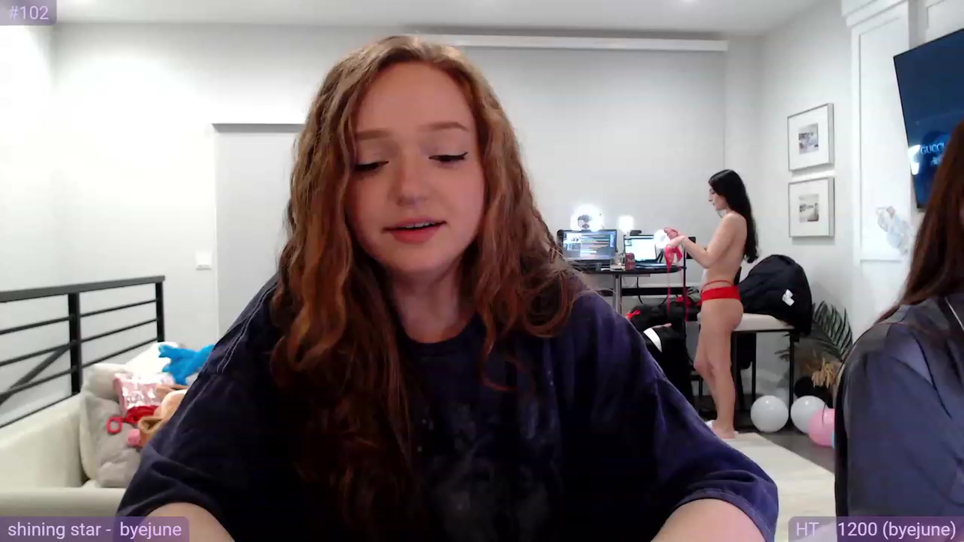 Gallery image thumbnail from Fiona's myfreecams stream on, 02/25/2024, 02:18 image 11 of 20