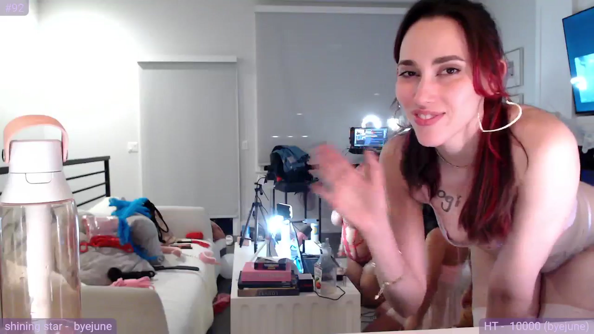 Gallery image thumbnail from Fiona's myfreecams stream on, 02/25/2024, 06:36 image 4 of 20