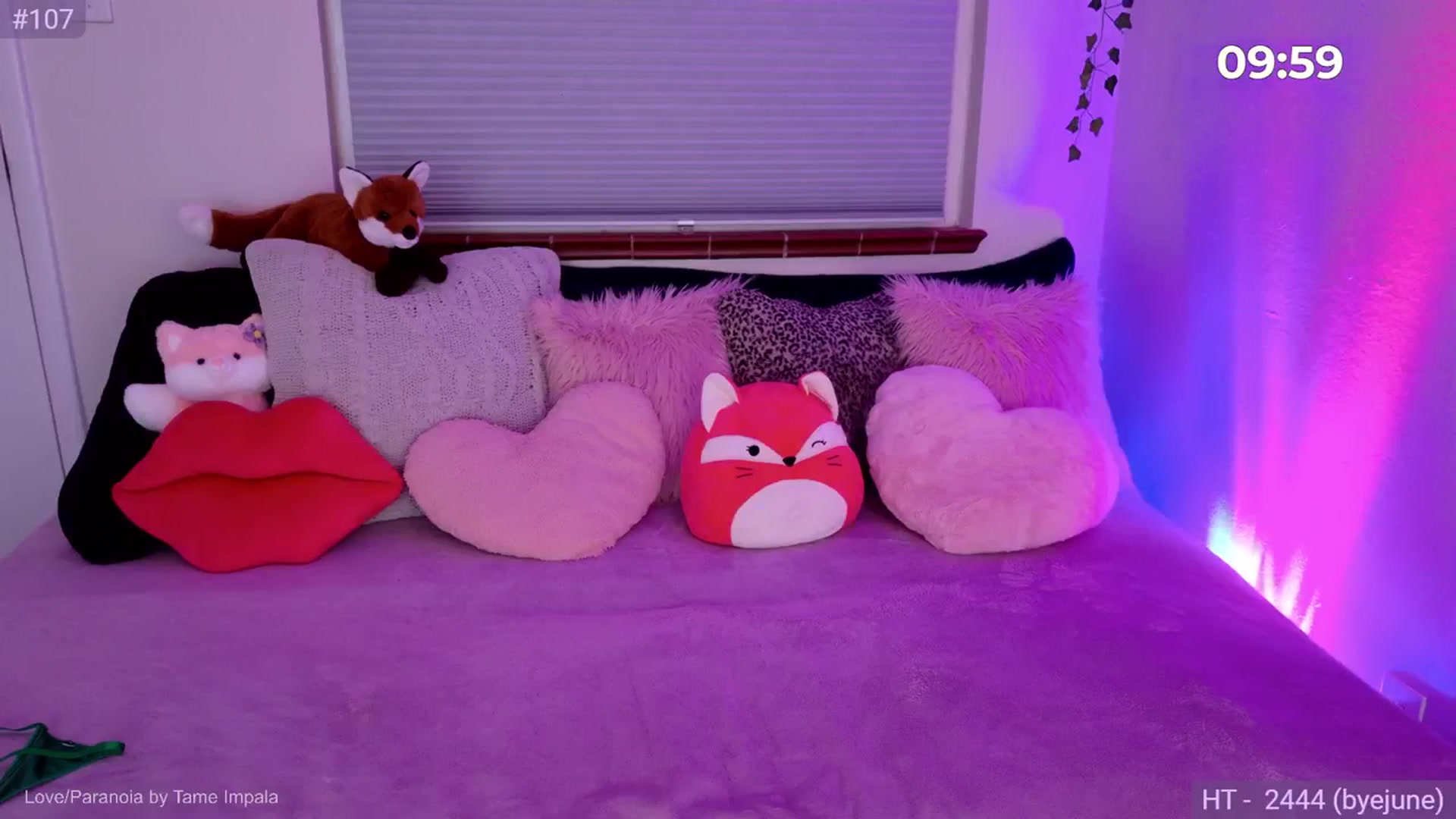 Gallery image thumbnail from Fiona's myfreecams stream on, 03/15/2024, 09:19 image 9 of 20
