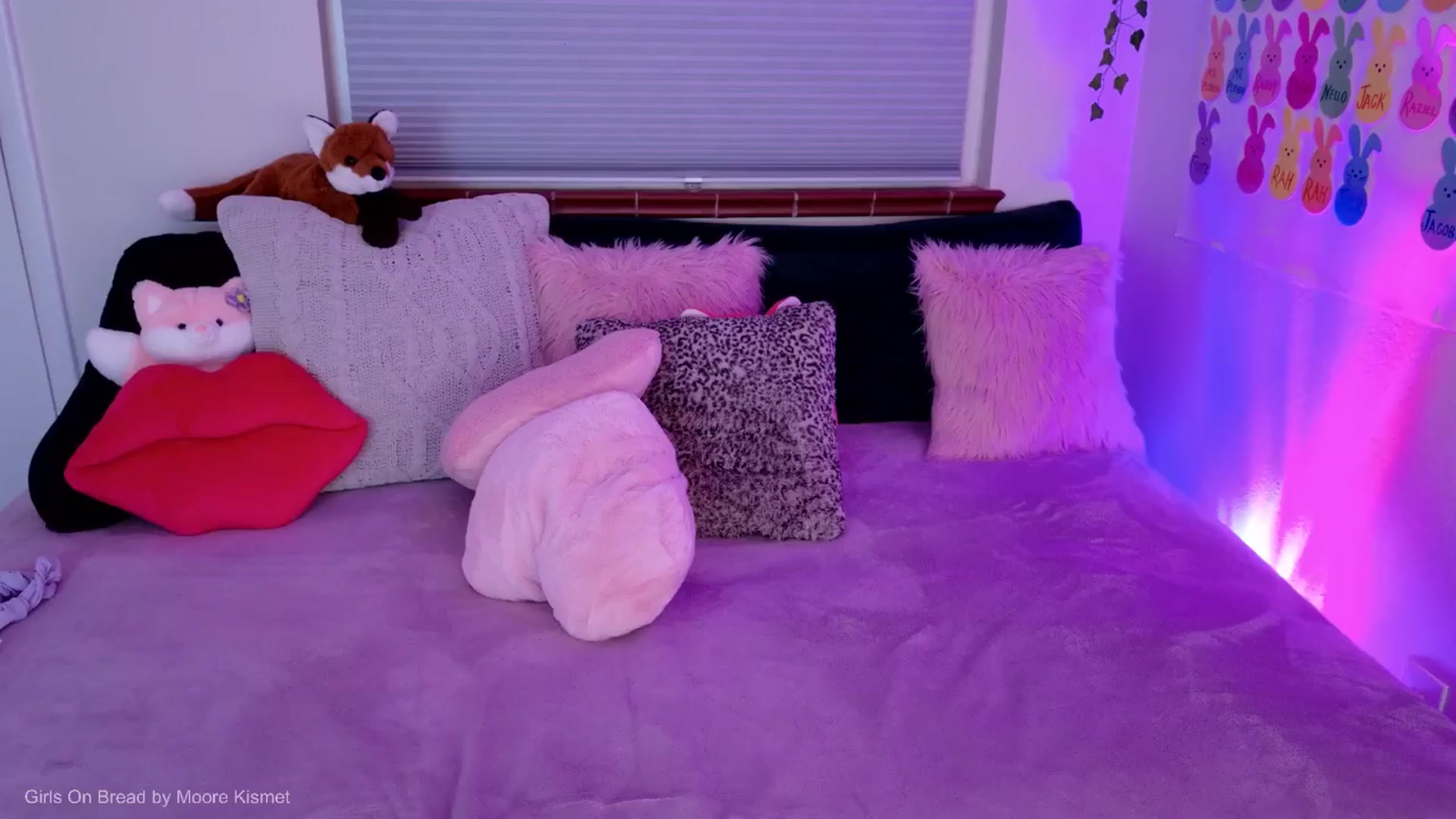Gallery image thumbnail from Fiona's myfreecams stream on, 03/25/2024, 10:25 image 1 of 20