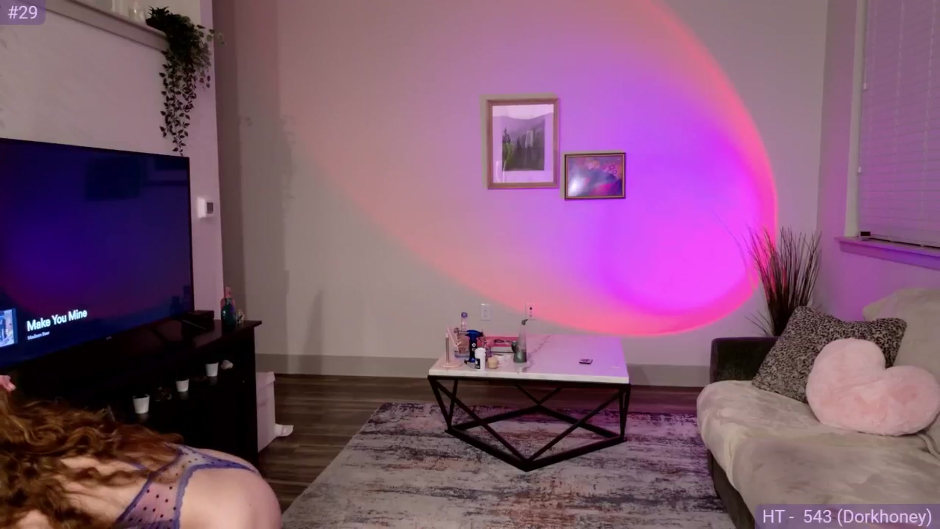 Gallery image thumbnail from Fiona's myfreecams stream on, 05/01/2024, 10:06 image 16 of 20