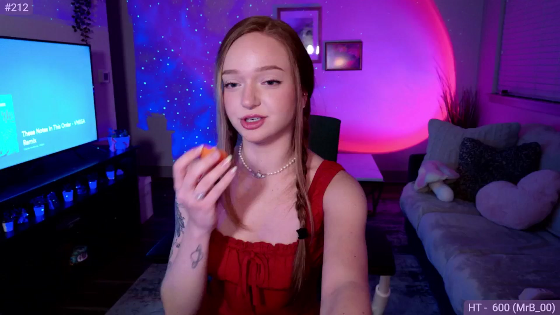 Gallery image thumbnail from Fiona's myfreecams stream on, 06/18/2024, 10:31 image 13 of 20