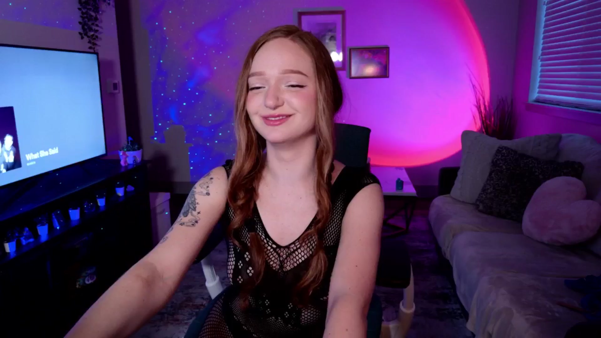 Gallery image thumbnail from Fiona's myfreecams stream on, 07/14/2024, 11:38 image 19 of 20