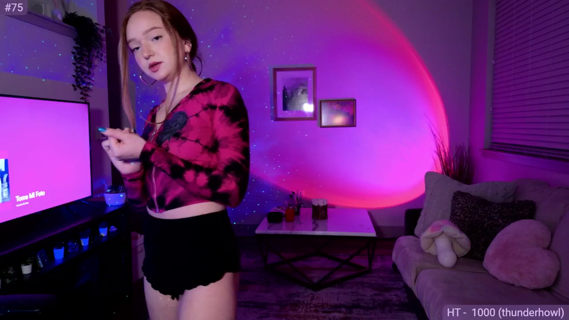 Gallery image thumbnail from Fiona's myfreecams stream on, 07/31/2024, 11:39 image 3 of 20