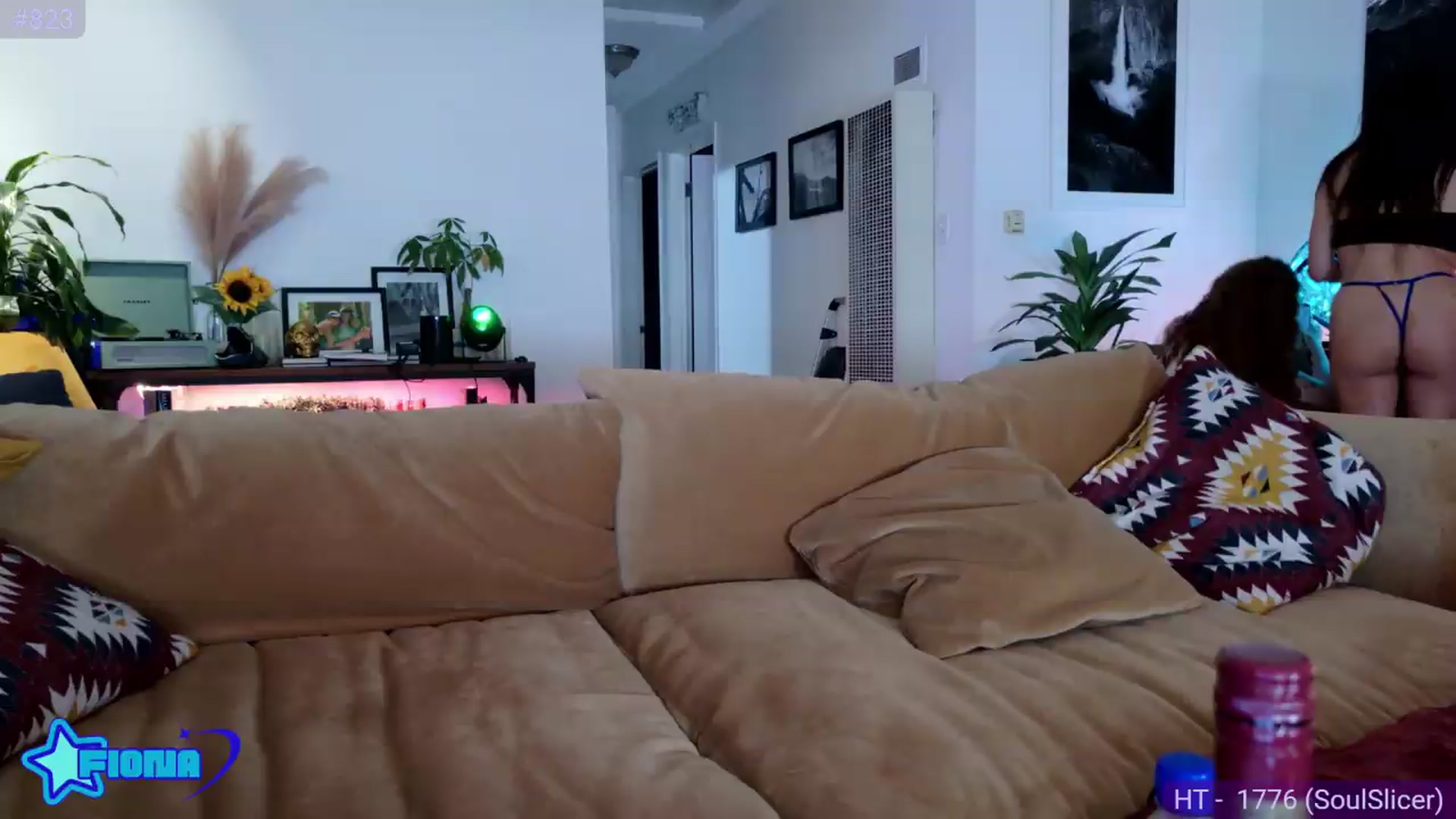 Gallery image thumbnail from Fiona's myfreecams stream on, 06/15/2026, 08:26 image 15 of 20
