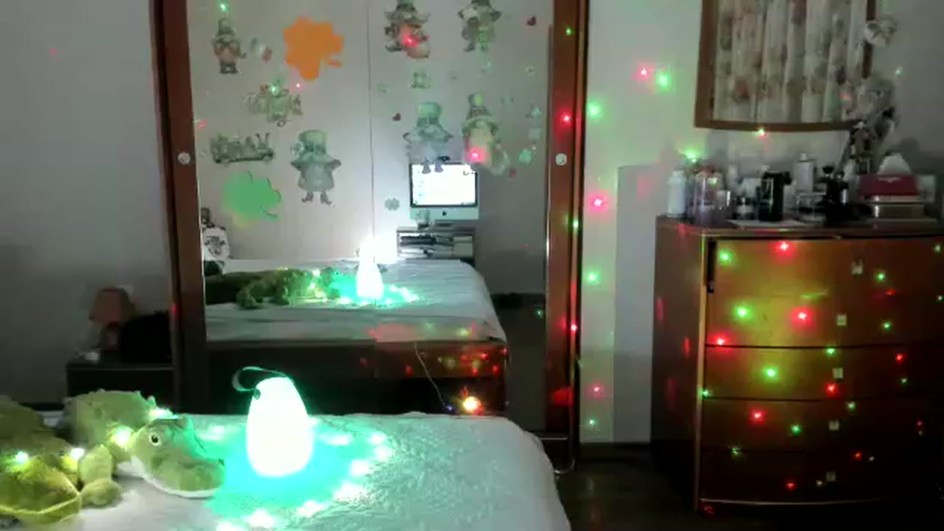 Gallery image thumbnail from FionaMcCougar's myfreecams stream on, 03/18/2023, 24:01 image 5 of 20