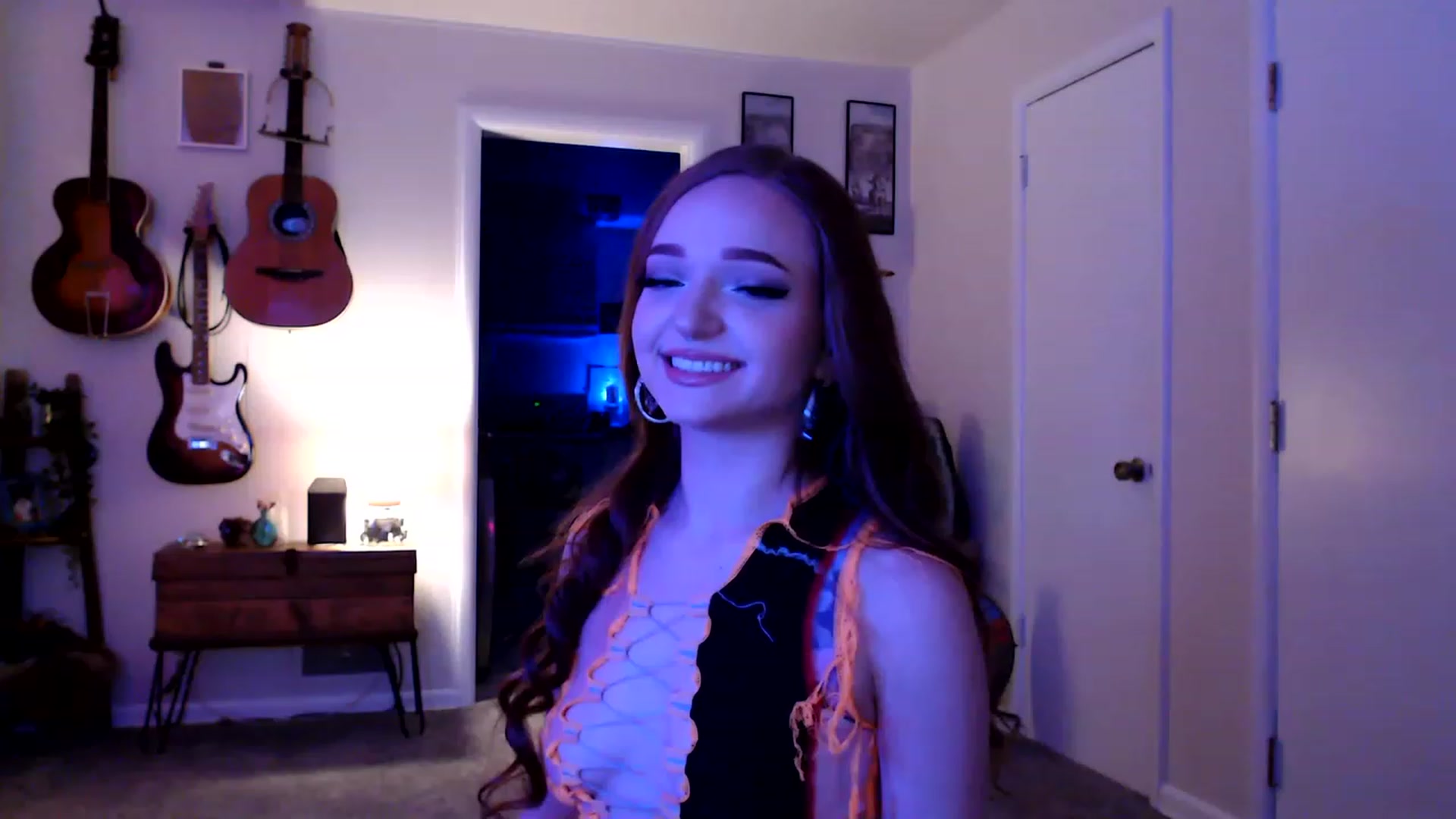Gallery image thumbnail from FionaTheFox's myfreecams stream on, 12/15/2022, 09:14 image 13 of 20