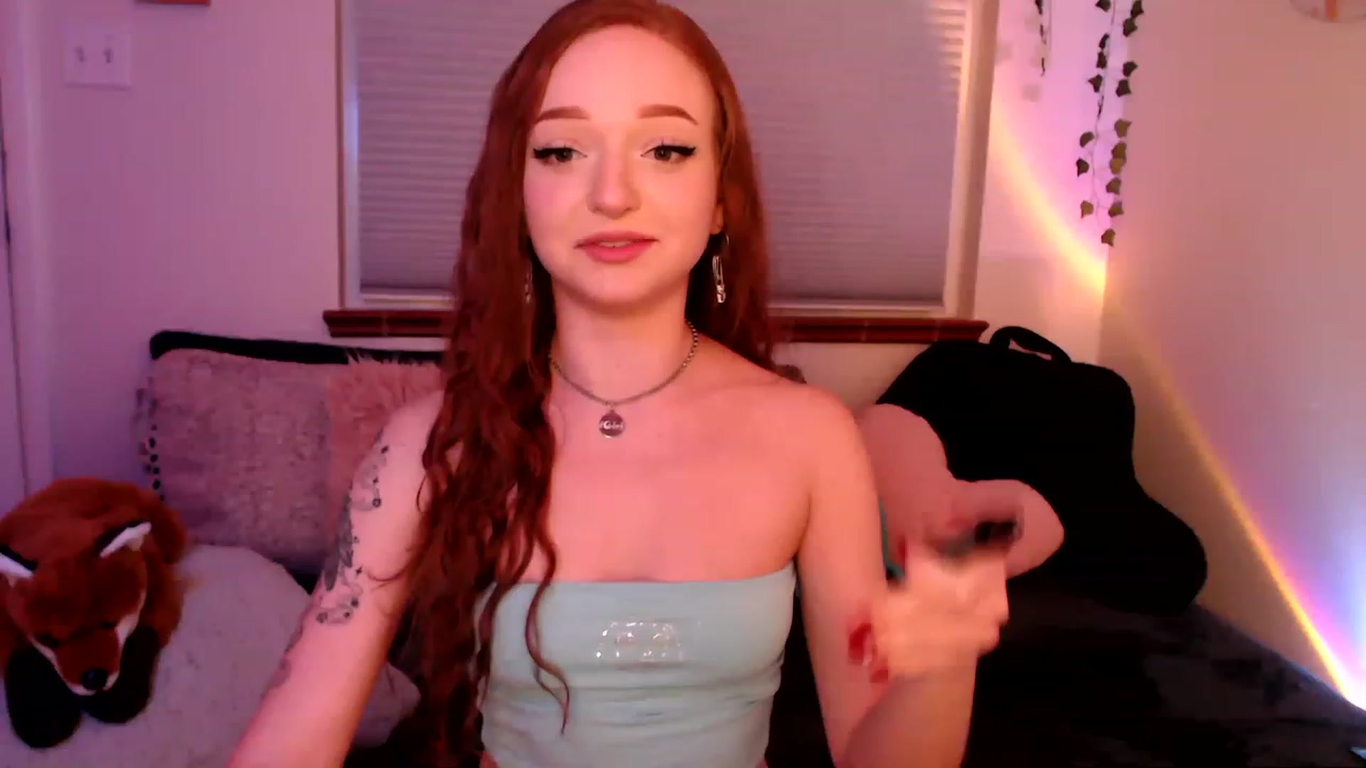 Gallery image thumbnail from FionaTheFox's myfreecams stream on, 02/03/2023, 08:31 image 4 of 20