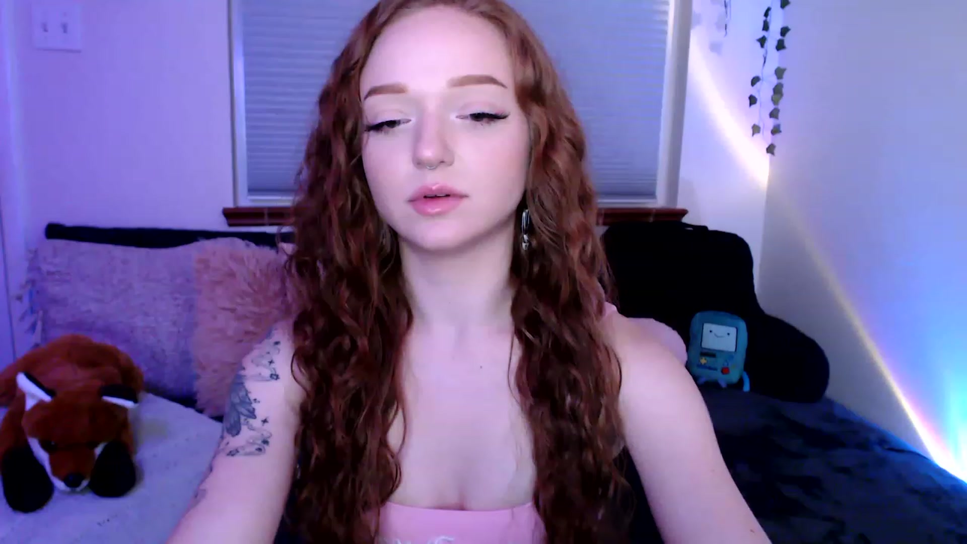 Gallery image thumbnail from FionaTheFox's myfreecams stream on, 02/09/2023, 10:28 image 7 of 20
