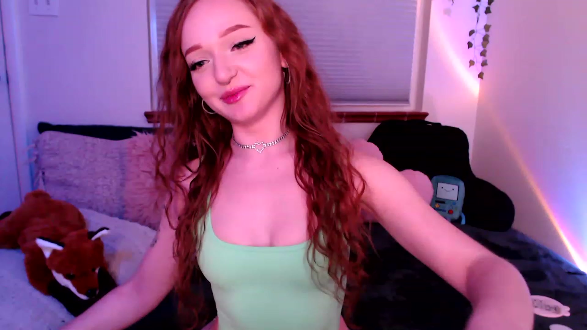 Gallery image thumbnail from FionaTheFox's myfreecams stream on, 02/10/2023, 11:27 image 18 of 20