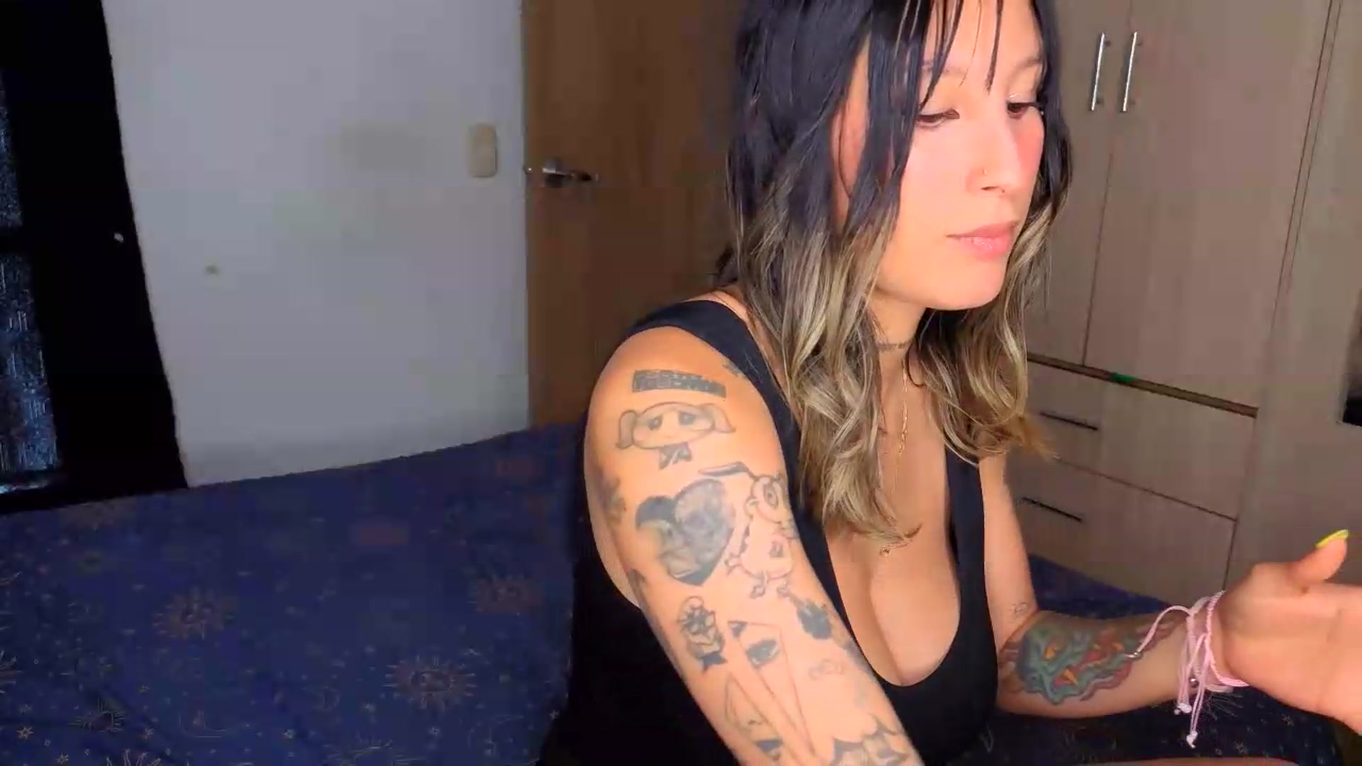 Gallery image thumbnail from Fiorella_Up's myfreecams stream on, 07/23/2026, 18:04 image 16 of 20
