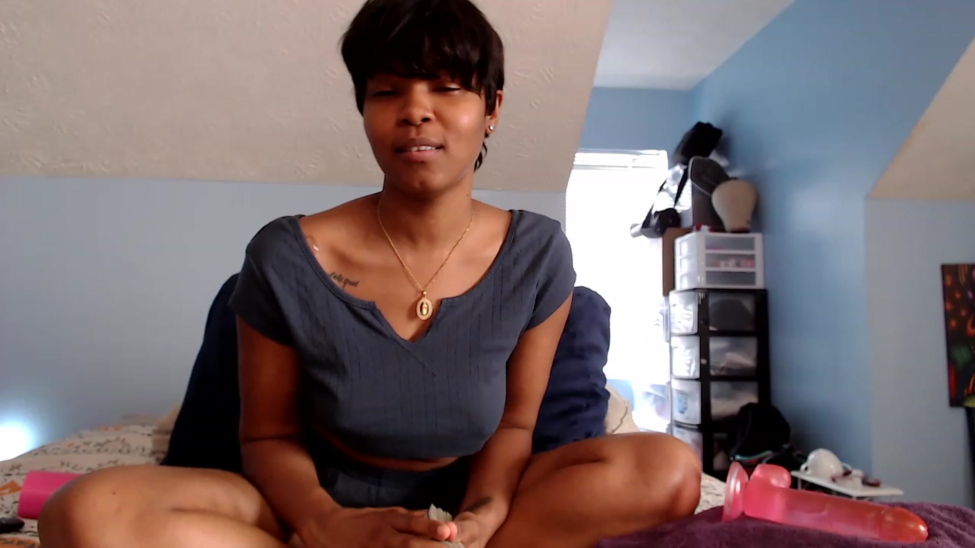 Gallery image thumbnail from FireSTARFISH8's myfreecams stream on, 06/18/2023, 17:52 image 10 of 20