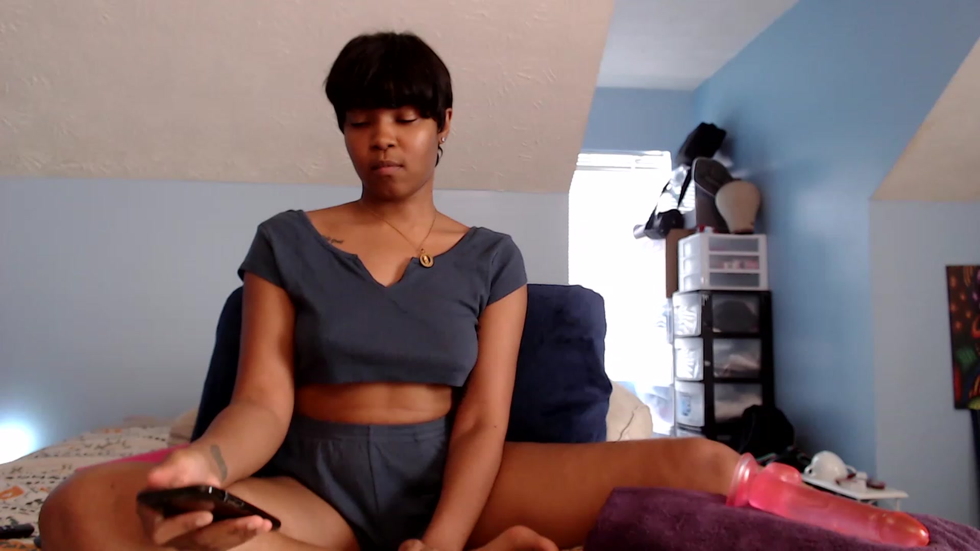 Gallery image thumbnail from FireSTARFISH8's myfreecams stream on, 06/18/2023, 17:52 image 5 of 20
