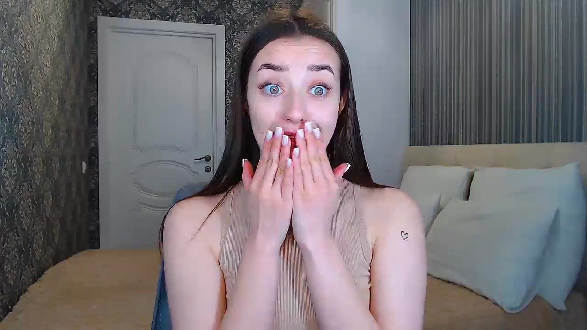 Gallery image thumbnail from FireeFlowerV's myfreecams stream on, 02/23/2025, 12:37 image 15 of 20