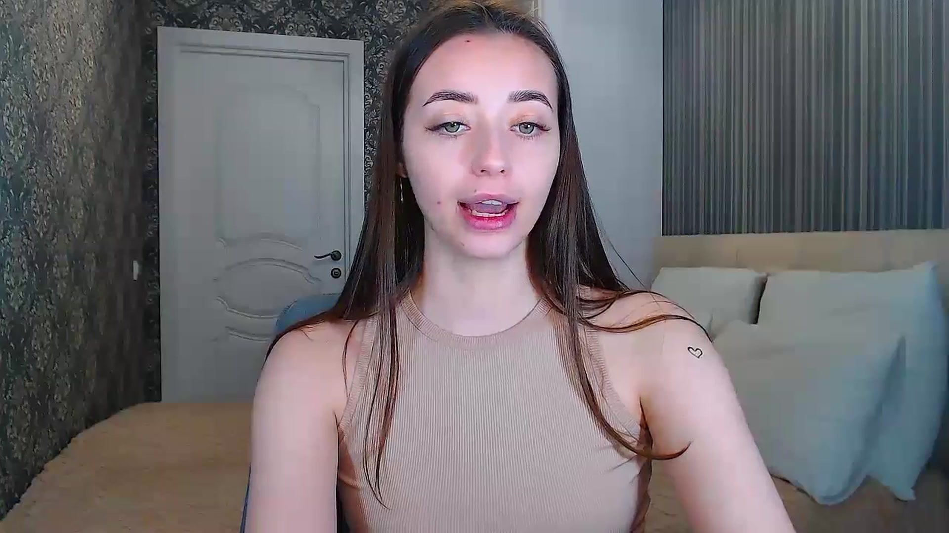 Gallery image thumbnail from FireeFlowerV's myfreecams stream on, 02/23/2025, 12:37 image 16 of 20