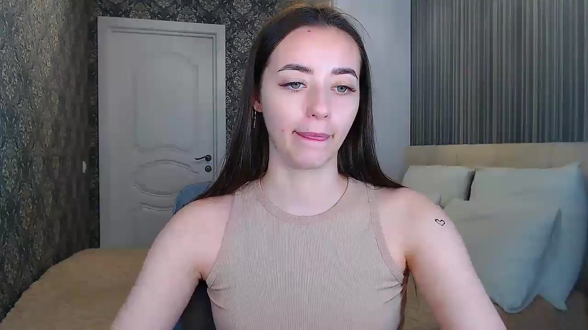 Gallery image thumbnail from FireeFlowerV's myfreecams stream on, 02/23/2025, 12:54 image 15 of 20