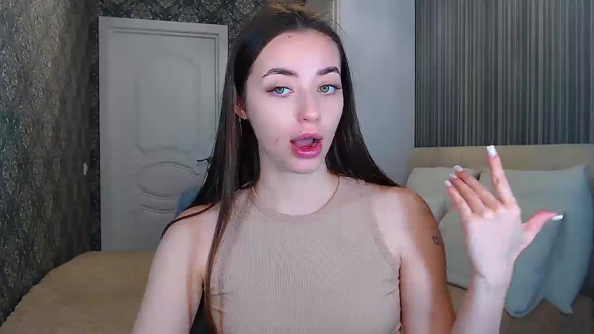 Gallery image thumbnail from FireeFlowerV's myfreecams stream on, 02/23/2025, 12:54 image 17 of 20