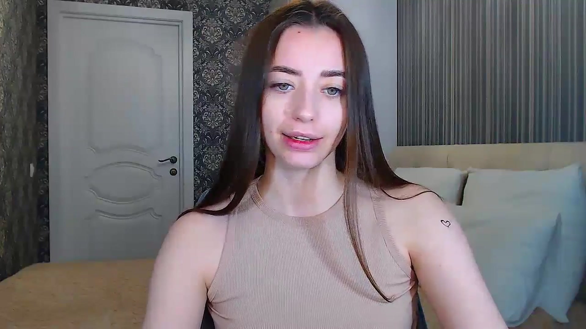 Gallery image thumbnail from FireeFlowerV's myfreecams stream on, 02/23/2025, 13:33 image 7 of 20