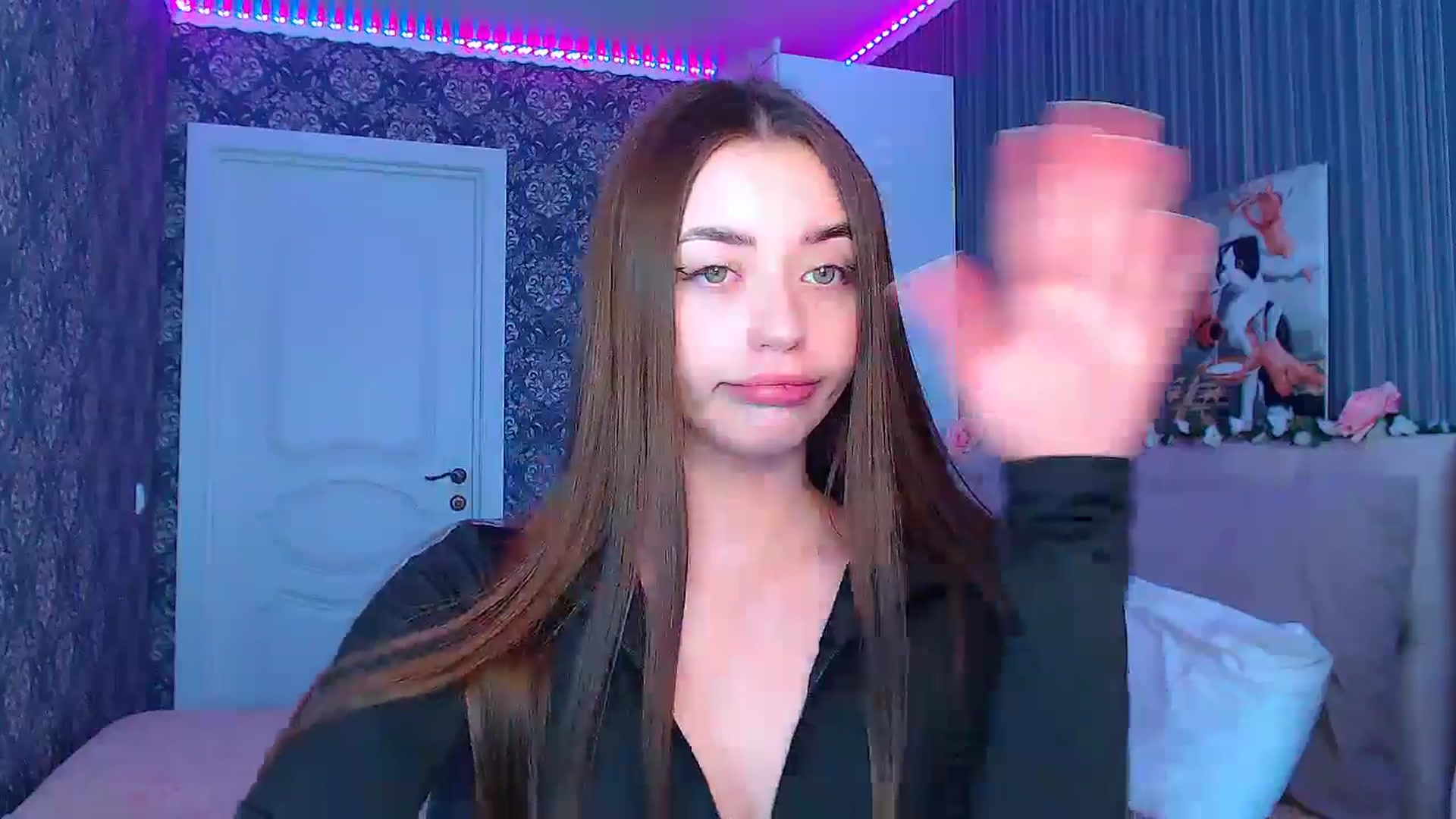 Gallery image thumbnail from FireeFlowerV's myfreecams stream on, 03/11/2025, 13:50 image 8 of 20
