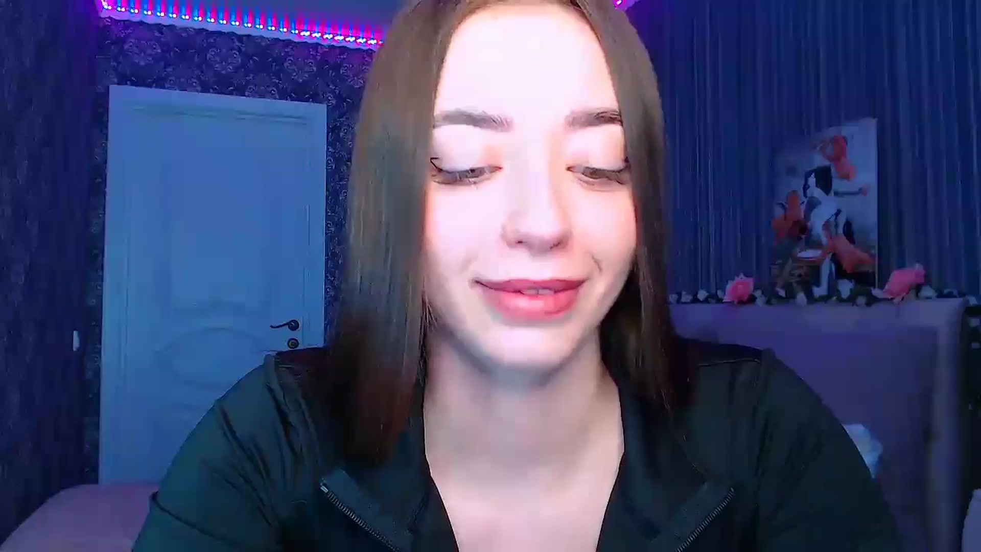 Gallery image thumbnail from FireeFlowerV's myfreecams stream on, 03/11/2025, 14:59 image 1 of 20