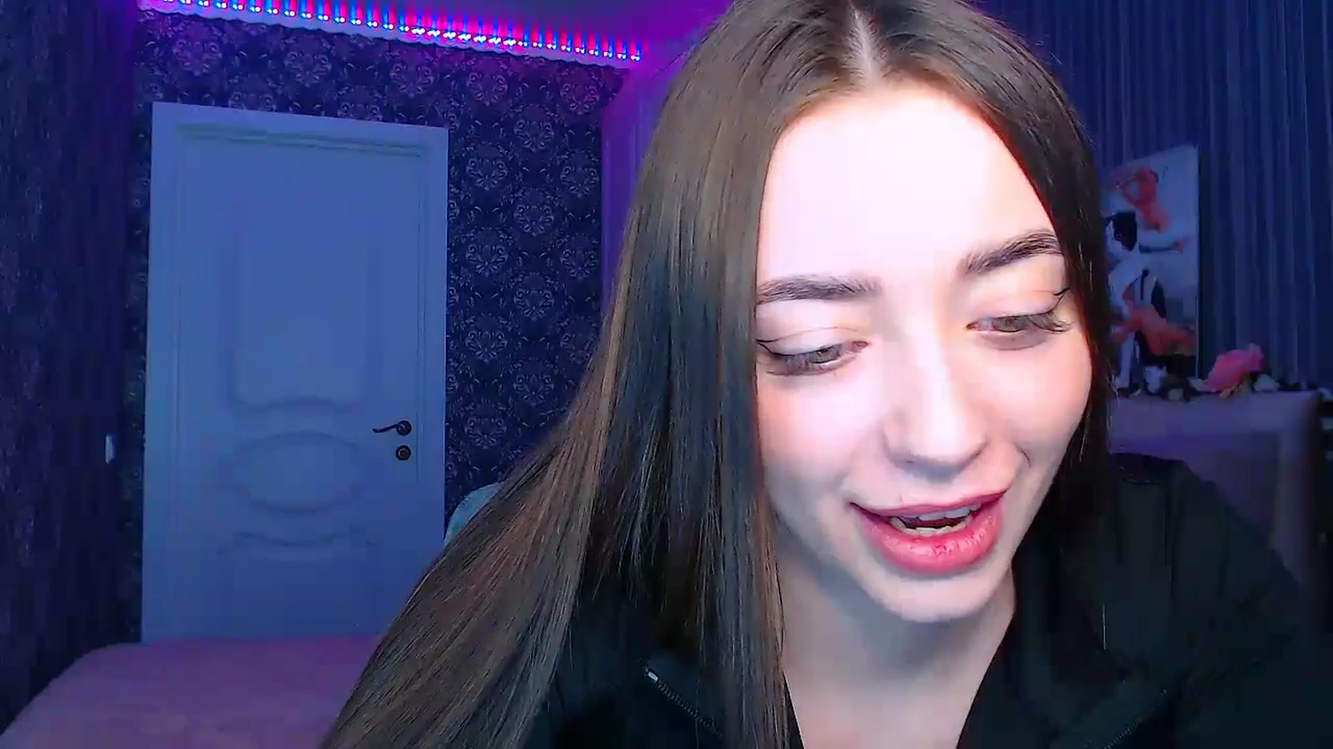 Gallery image thumbnail from FireeFlowerV's myfreecams stream on, 03/11/2025, 14:59 image 10 of 20