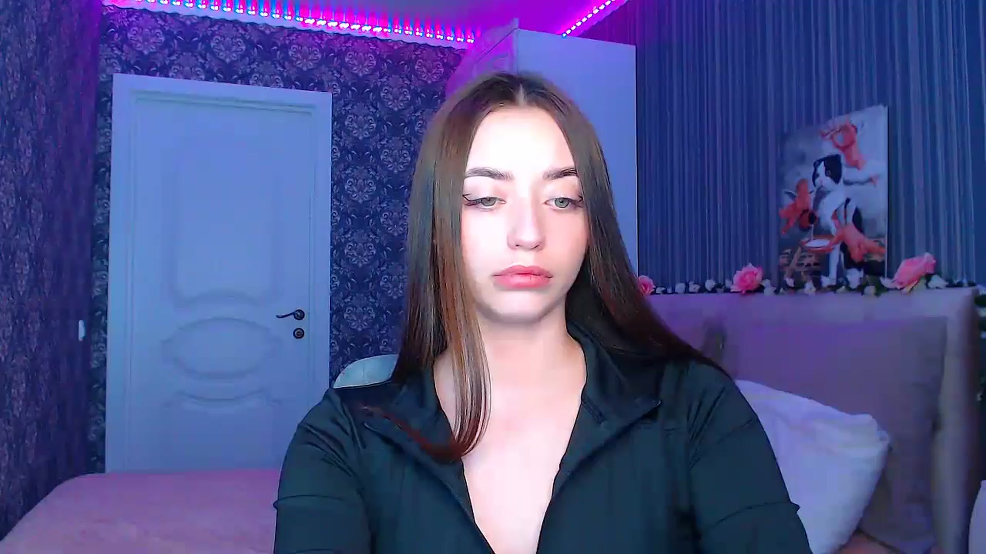 Gallery image thumbnail from FireeFlowerV's myfreecams stream on, 03/11/2025, 14:59 image 17 of 20