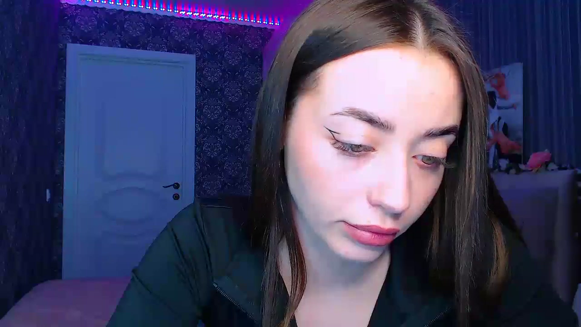 Gallery image thumbnail from FireeFlowerV's myfreecams stream on, 03/11/2025, 14:59 image 20 of 20