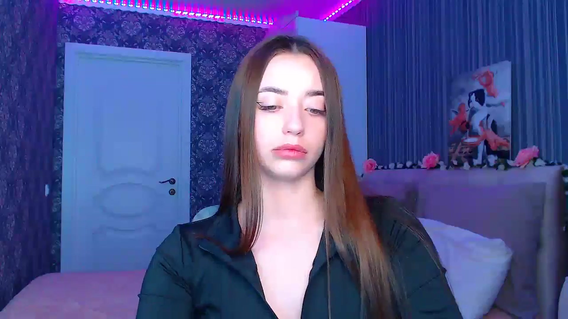 Gallery image thumbnail from FireeFlowerV's myfreecams stream on, 03/11/2025, 14:59 image 15 of 20