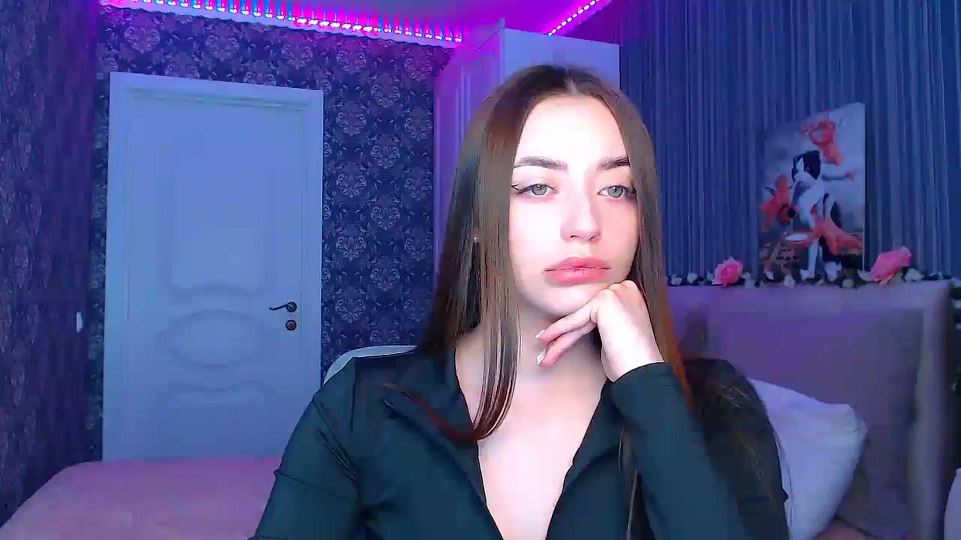 Gallery image thumbnail from FireeFlowerV's myfreecams stream on, 03/11/2025, 14:59 image 16 of 20
