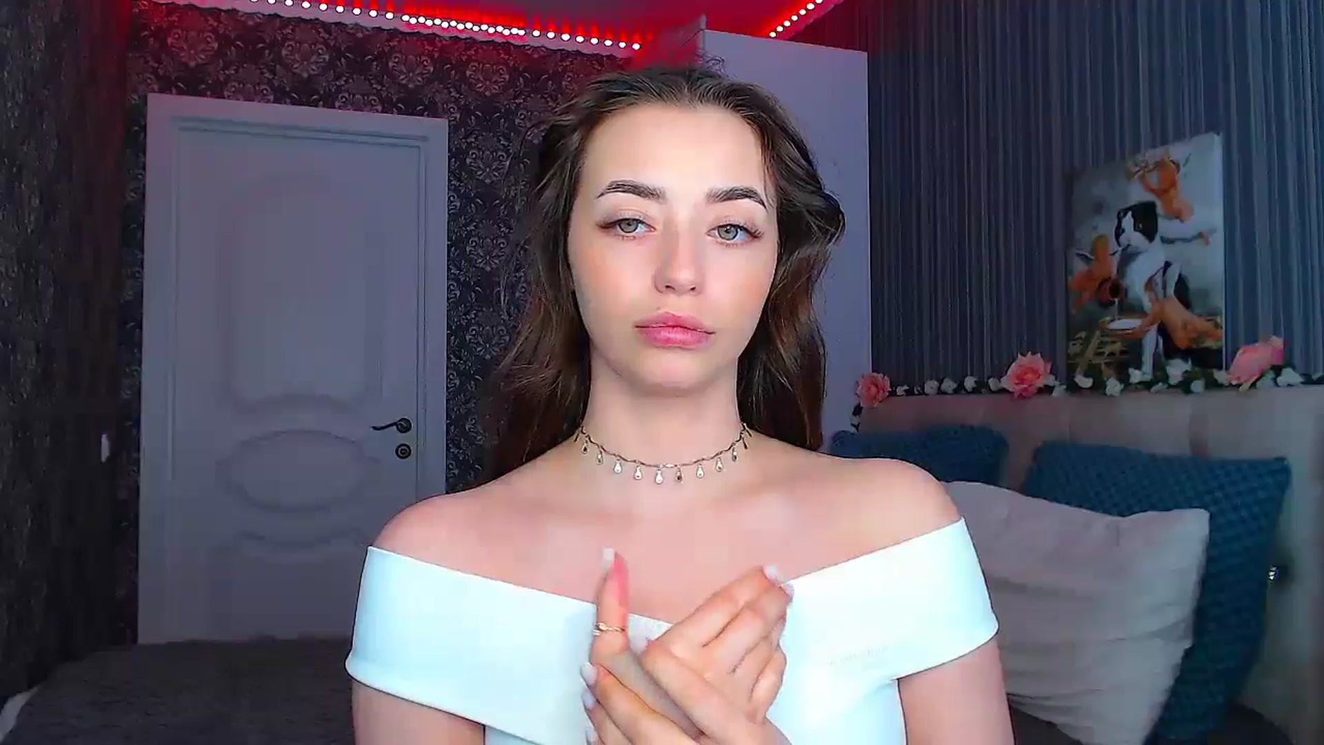 Gallery image thumbnail from FireeFlowerV's myfreecams stream on, 03/21/2025, 10:11 image 14 of 20