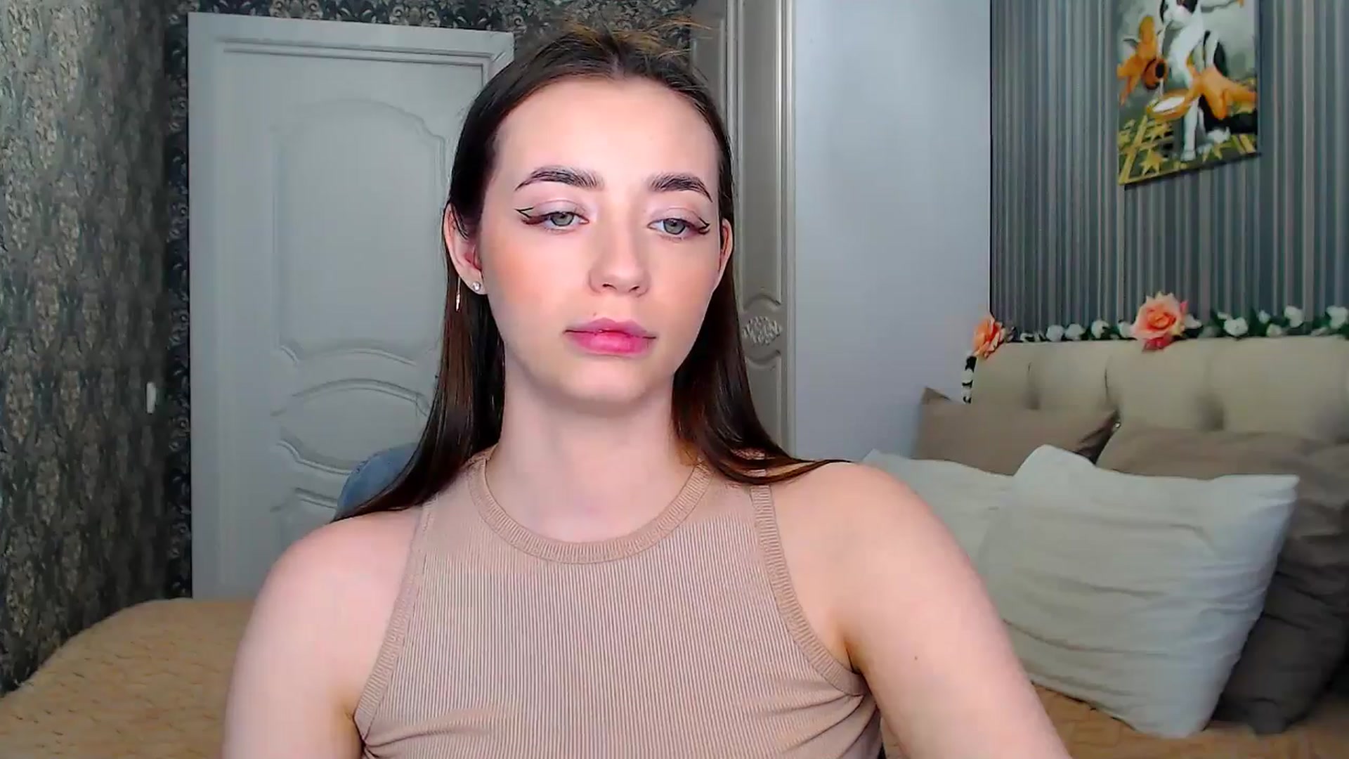 Gallery image thumbnail from FireeFlowerV's myfreecams stream on, 05/10/2025, 12:14 image 7 of 20