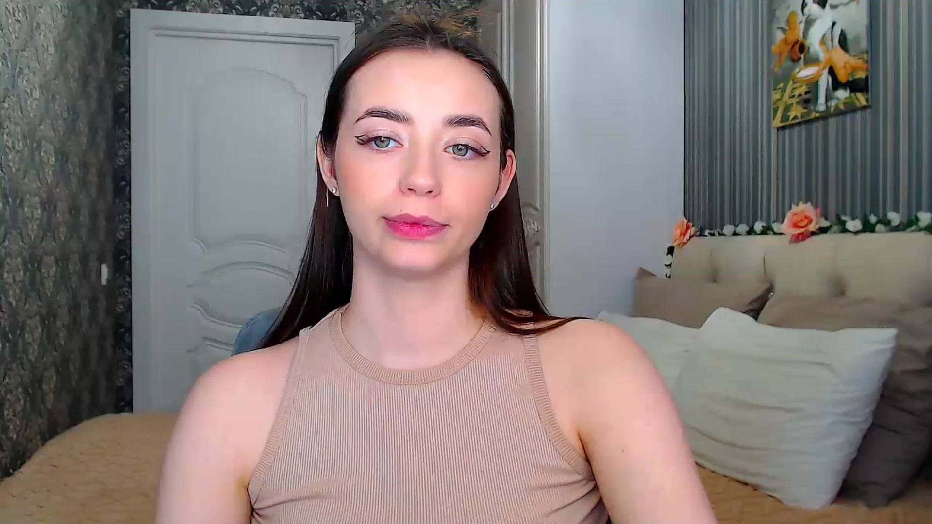 Gallery image thumbnail from FireeFlowerV's myfreecams stream on, 05/10/2025, 12:14 image 1 of 20