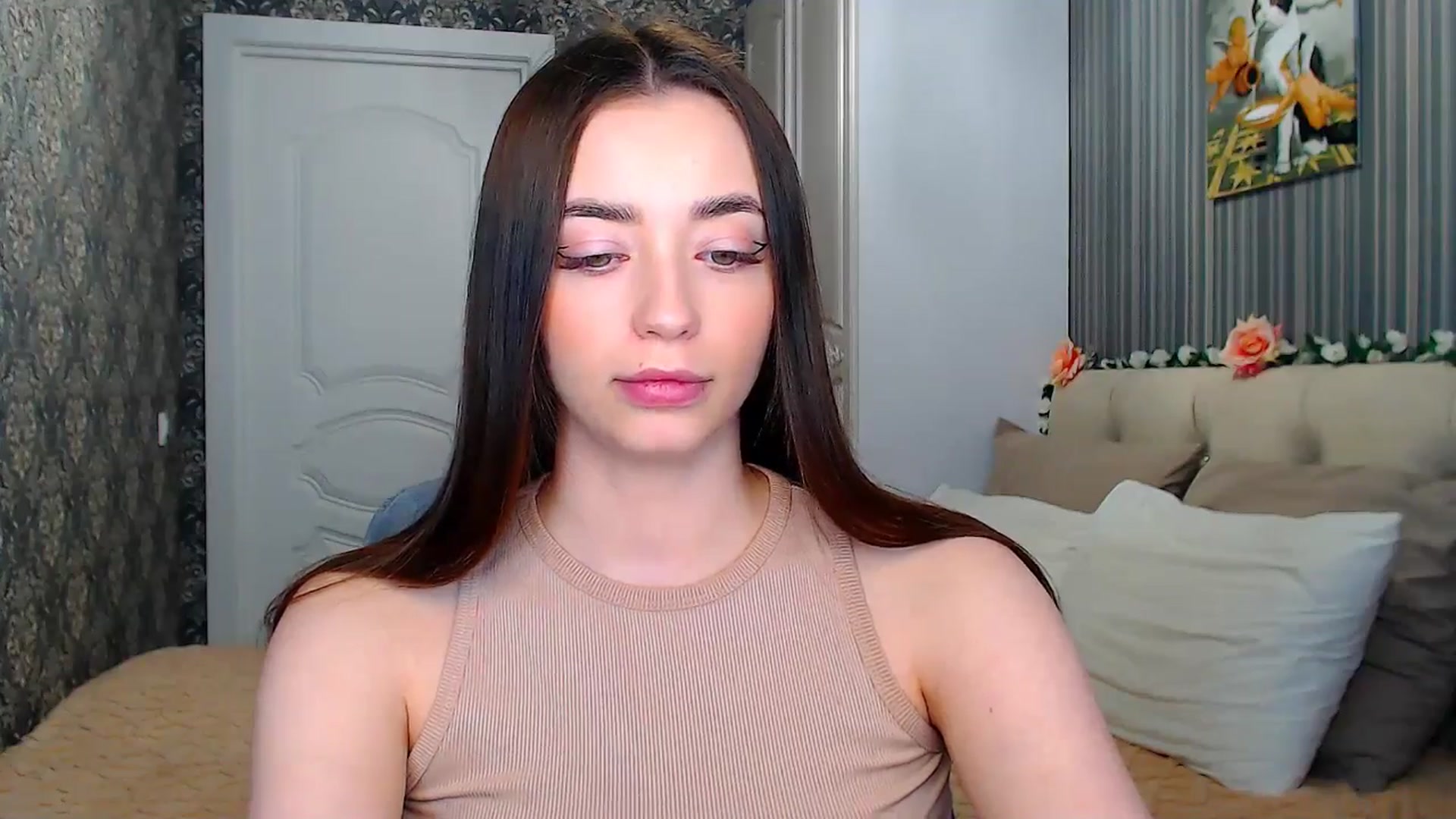 Gallery image thumbnail from FireeFlowerV's myfreecams stream on, 05/10/2025, 12:14 image 17 of 20