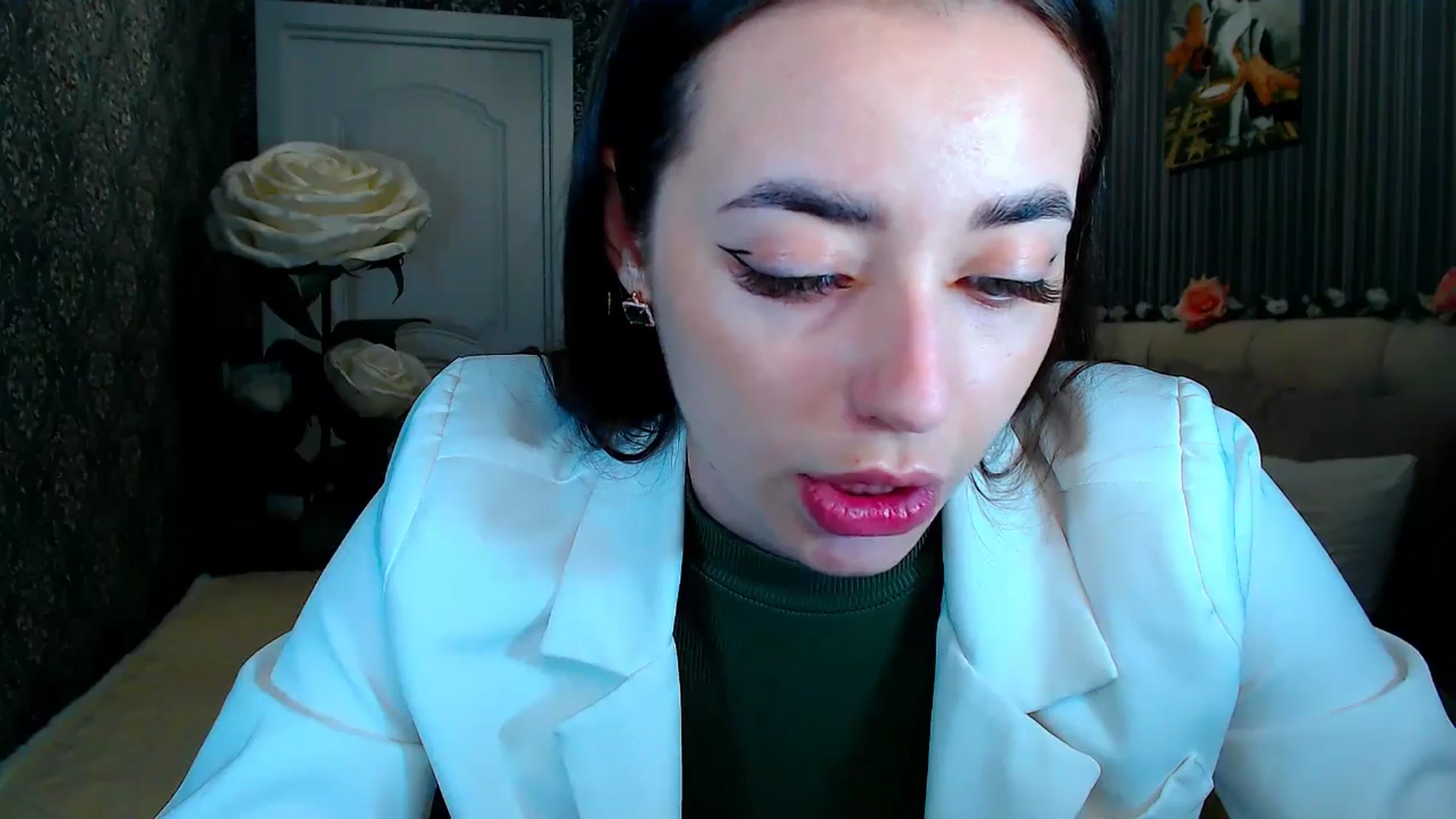 Gallery image thumbnail from FireeFlowerV's myfreecams stream on, 05/18/2025, 12:04 image 14 of 20