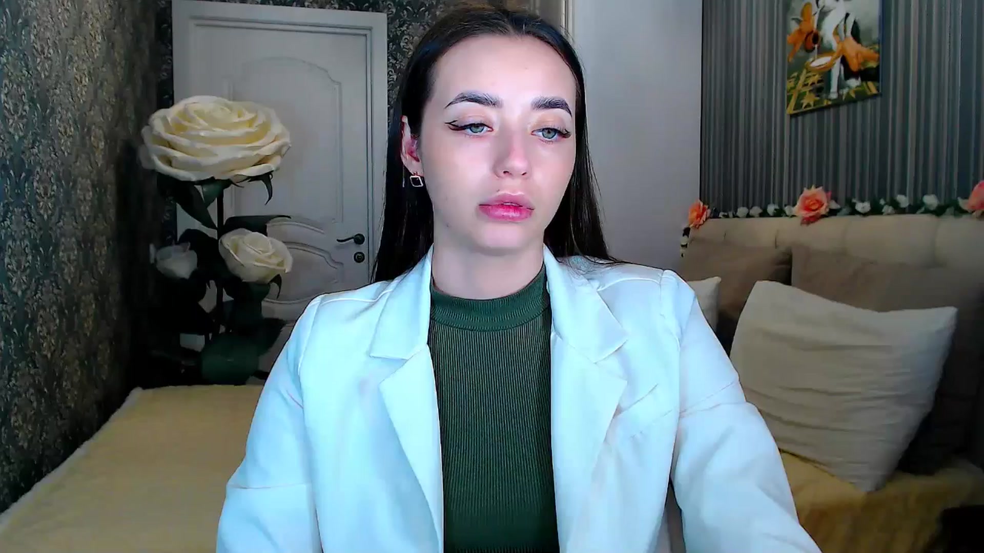 Gallery image thumbnail from FireeFlowerV's myfreecams stream on, 05/18/2025, 12:04 image 11 of 20