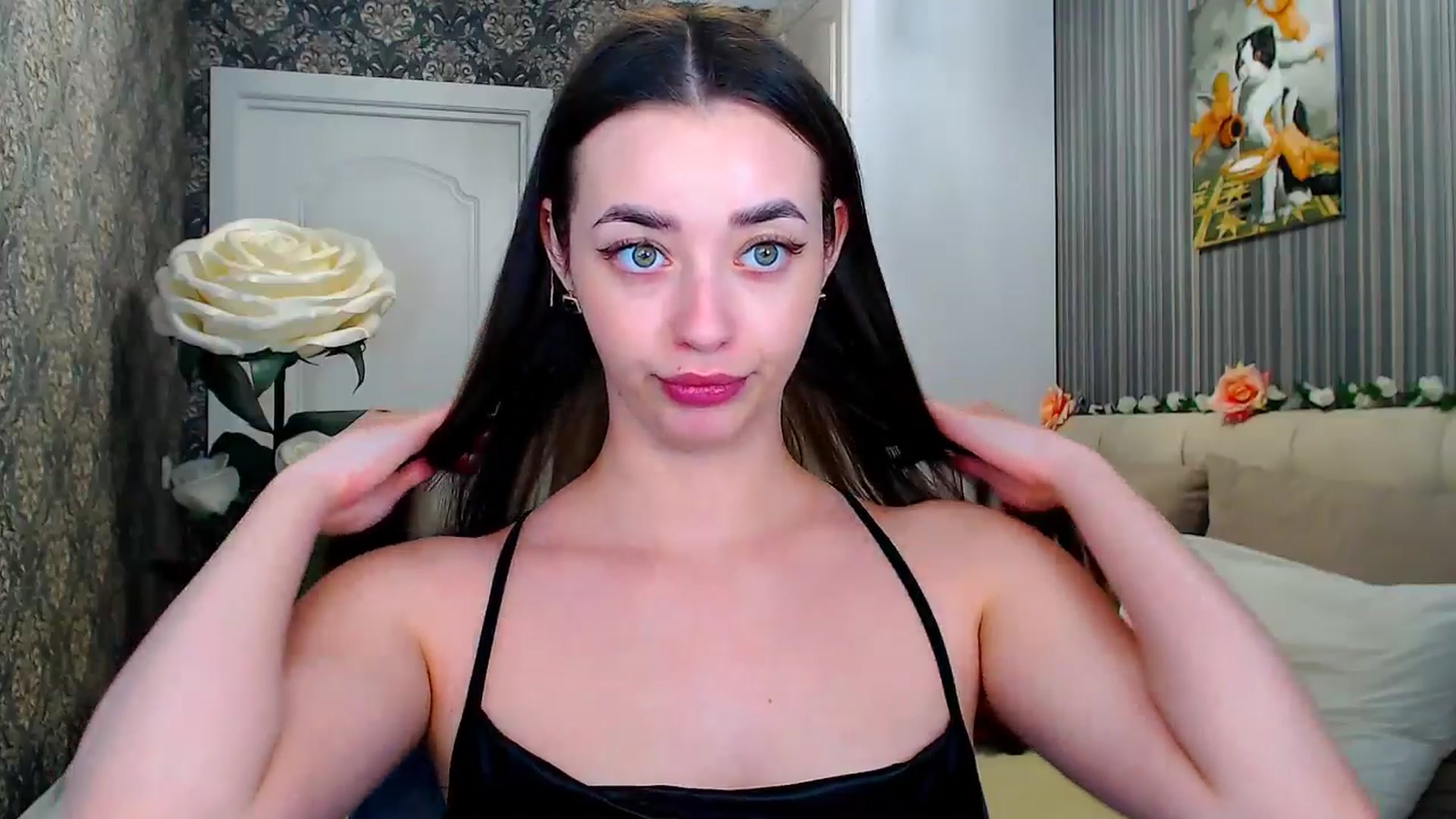 Gallery image thumbnail from FireeFlowerV's myfreecams stream on, 05/18/2025, 15:15 image 5 of 20