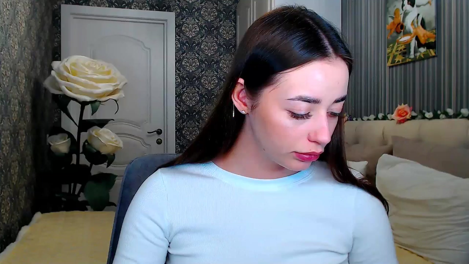 Gallery image thumbnail from FireeFlowerV's myfreecams stream on, 05/25/2025, 13:28 image 6 of 20