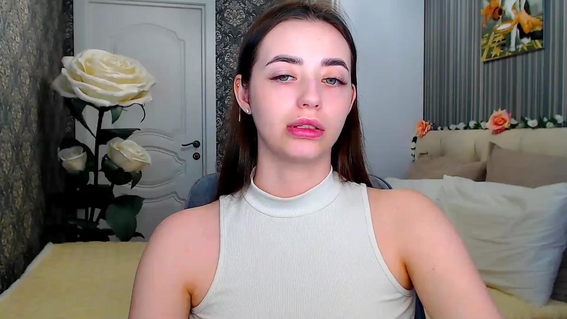 Gallery image thumbnail from FireeFlowerV's myfreecams stream on, 05/28/2025, 09:25 image 3 of 20