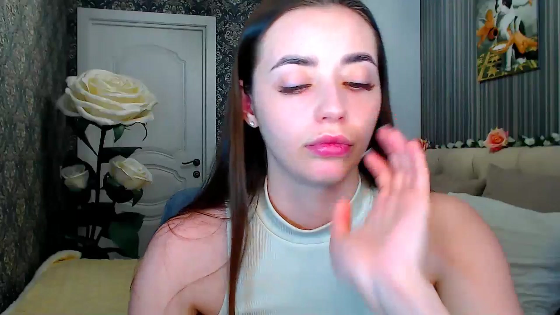 Gallery image thumbnail from FireeFlowerV's myfreecams stream on, 05/28/2025, 12:11 image 11 of 20