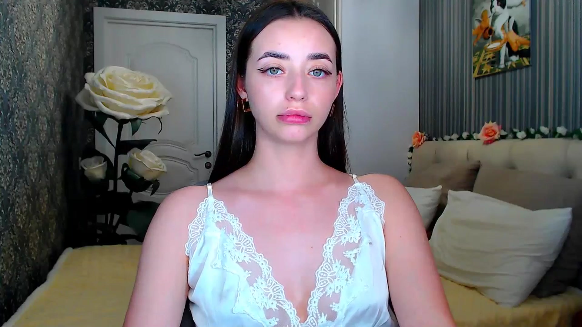 Gallery image thumbnail from FireeFlowerV's myfreecams stream on, 06/02/2025, 10:44 image 17 of 20