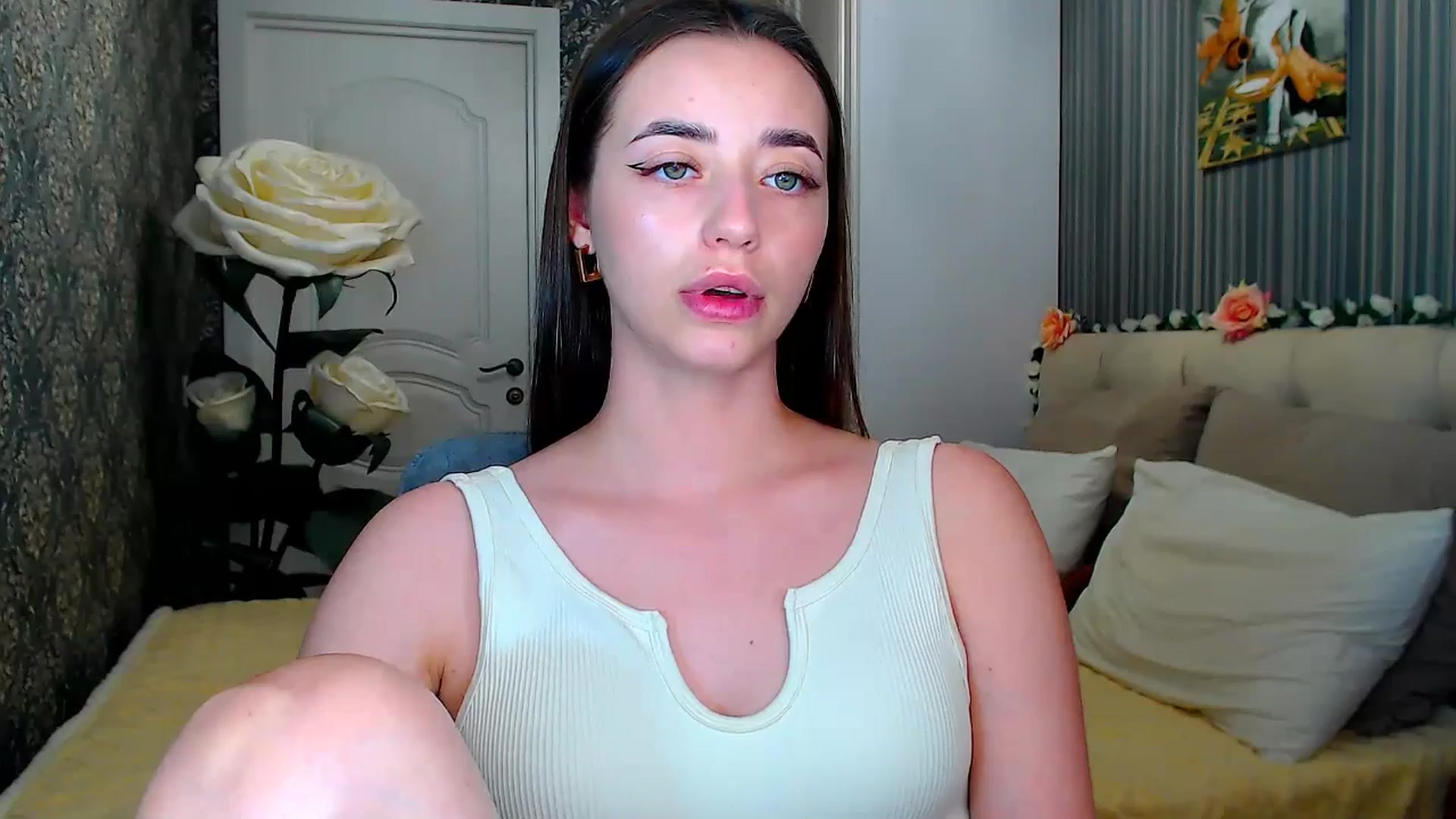 Gallery image thumbnail from FireeFlowerV's myfreecams stream on, 06/02/2025, 10:44 image 8 of 20