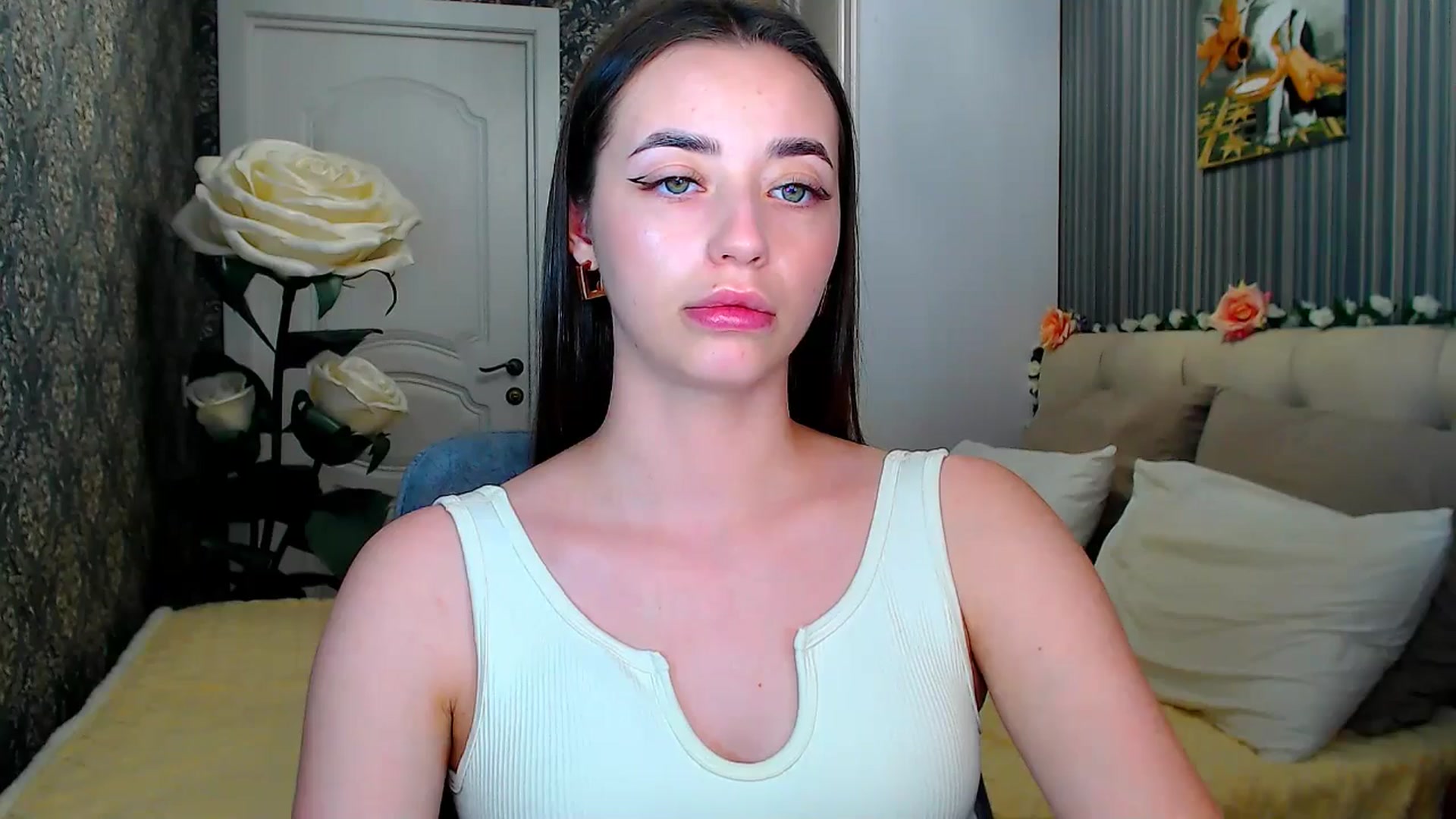 Gallery image thumbnail from FireeFlowerV's myfreecams stream on, 06/02/2025, 10:44 image 6 of 20
