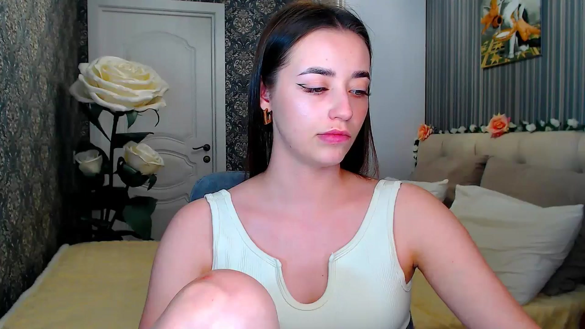 Gallery image thumbnail from FireeFlowerV's myfreecams stream on, 06/02/2025, 10:44 image 3 of 20