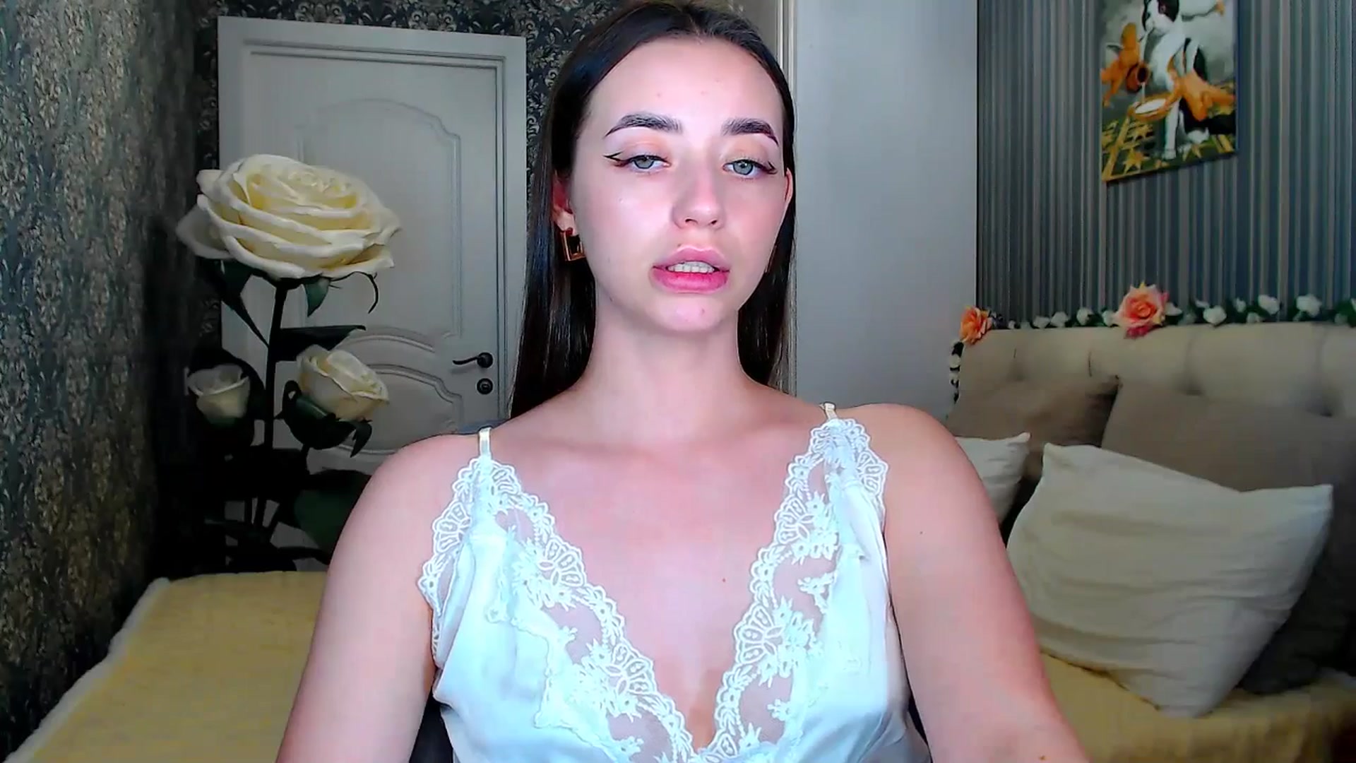 Gallery image thumbnail from FireeFlowerV's myfreecams stream on, 06/02/2025, 10:44 image 19 of 20