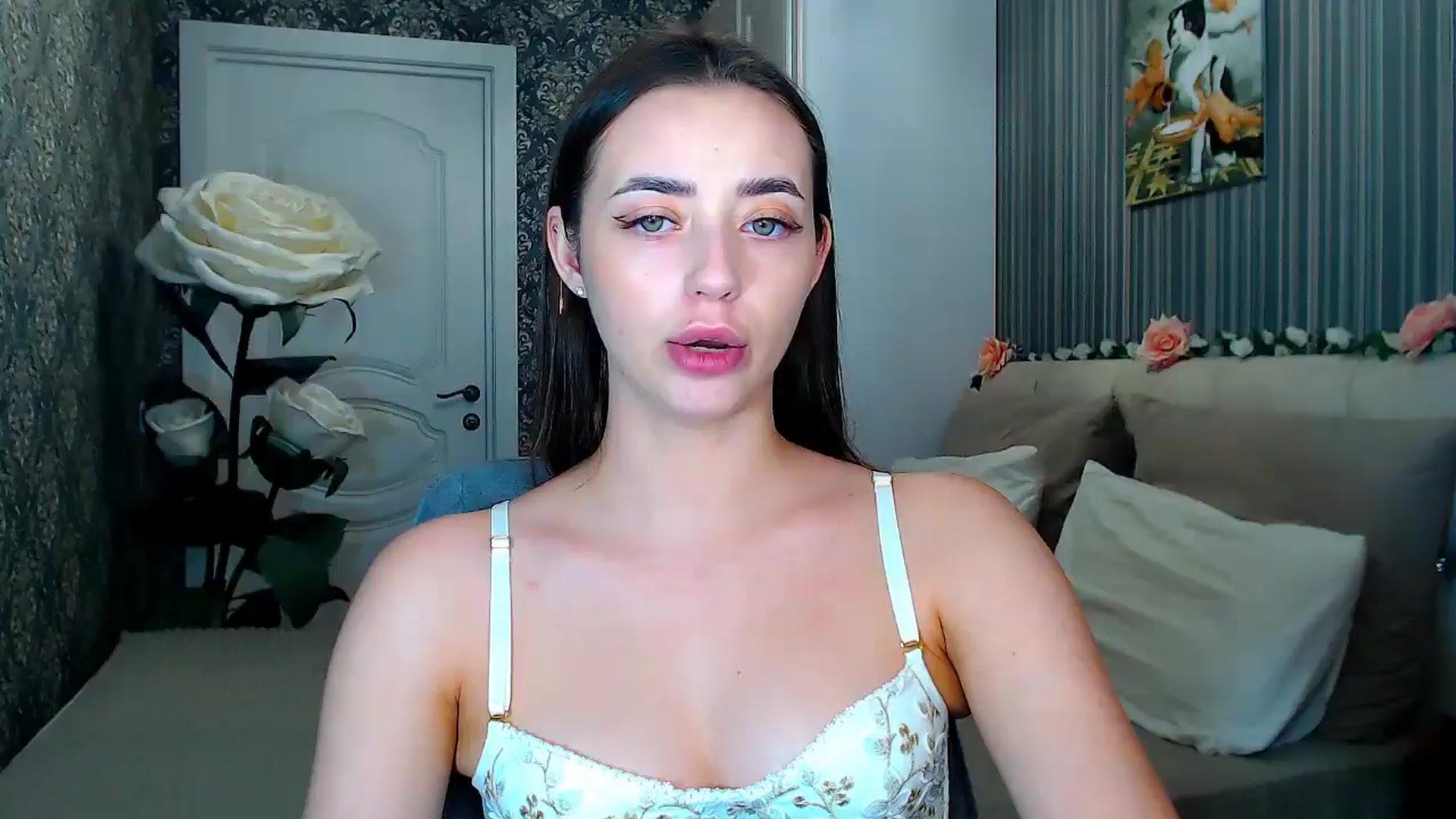 Gallery image thumbnail from FireeFlowerV's myfreecams stream on, 06/07/2025, 12:25 image 4 of 20