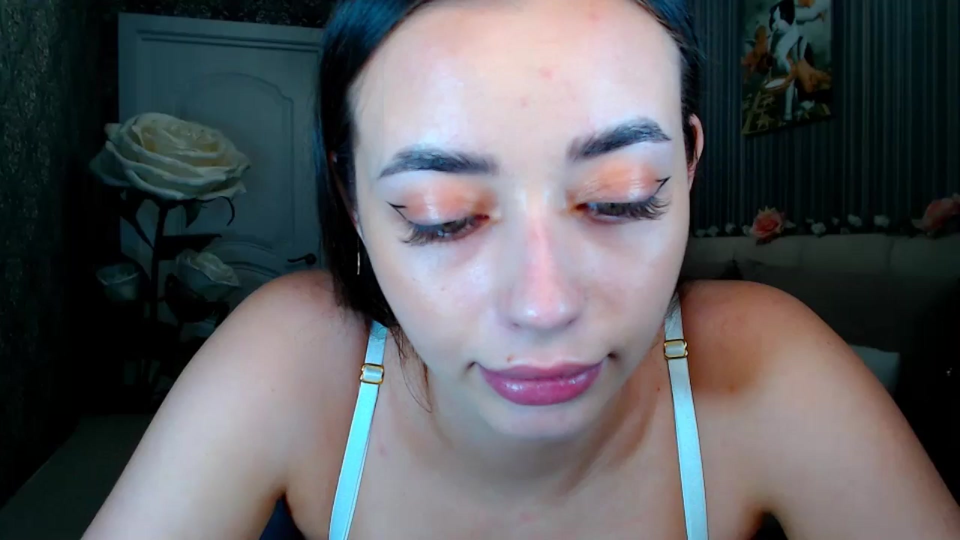 Gallery image thumbnail from FireeFlowerV's myfreecams stream on, 06/07/2025, 12:25 image 5 of 20