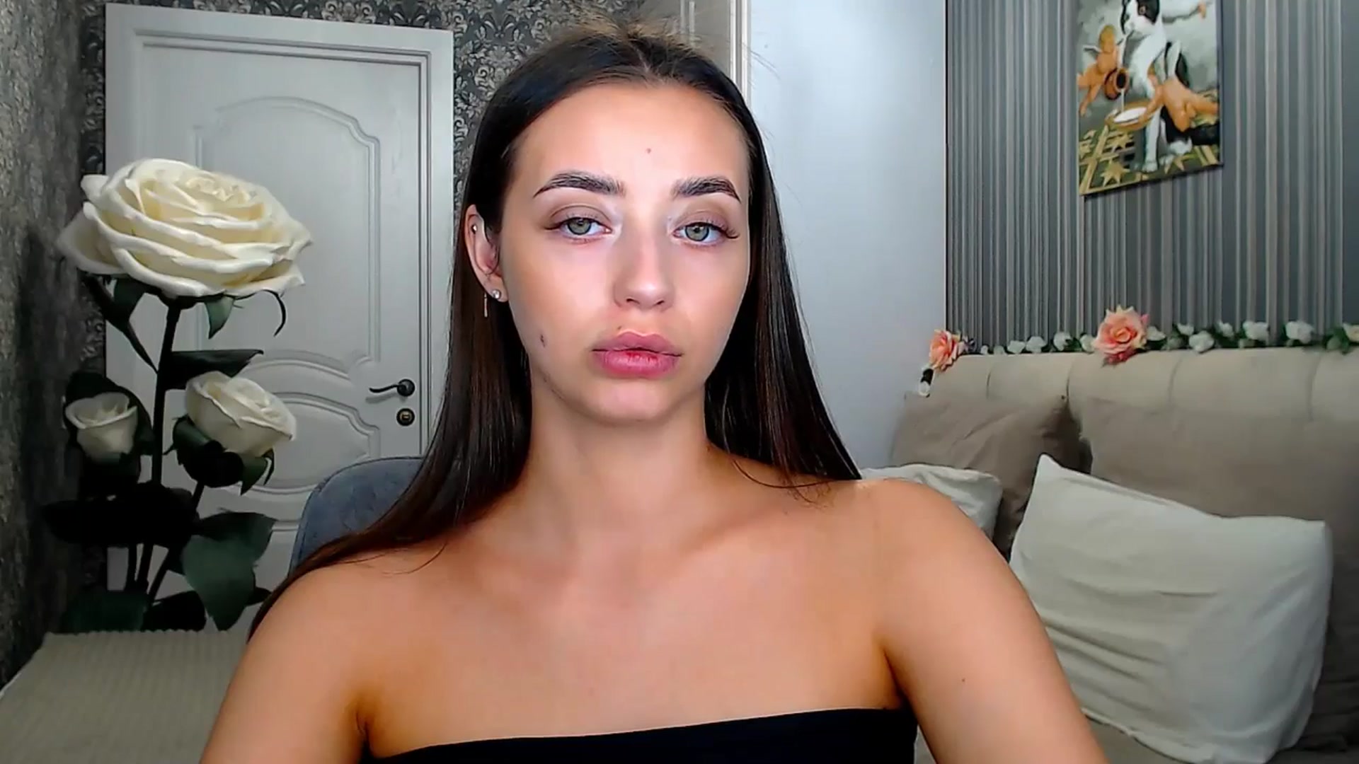 Gallery image thumbnail from FireeFlowerV's myfreecams stream on, 06/09/2025, 10:09 image 14 of 20