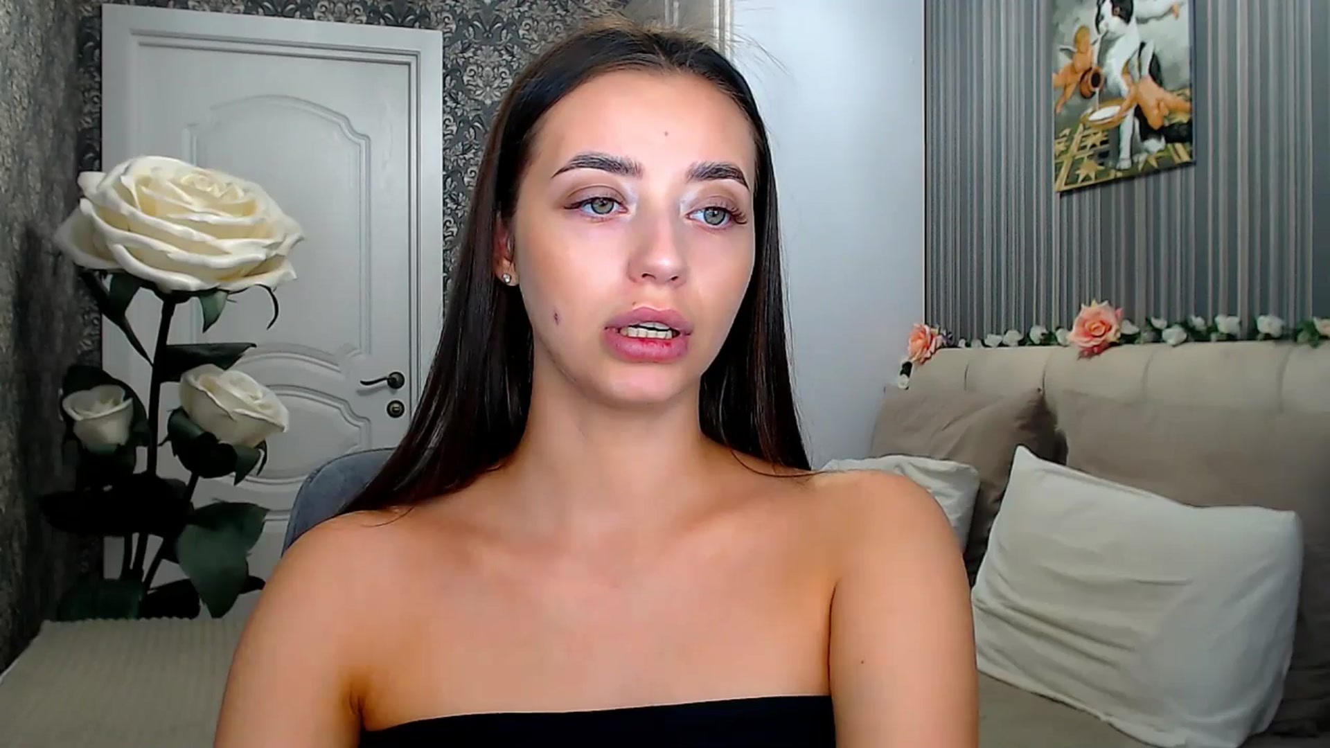 Gallery image thumbnail from FireeFlowerV's myfreecams stream on, 06/09/2025, 10:09 image 11 of 20